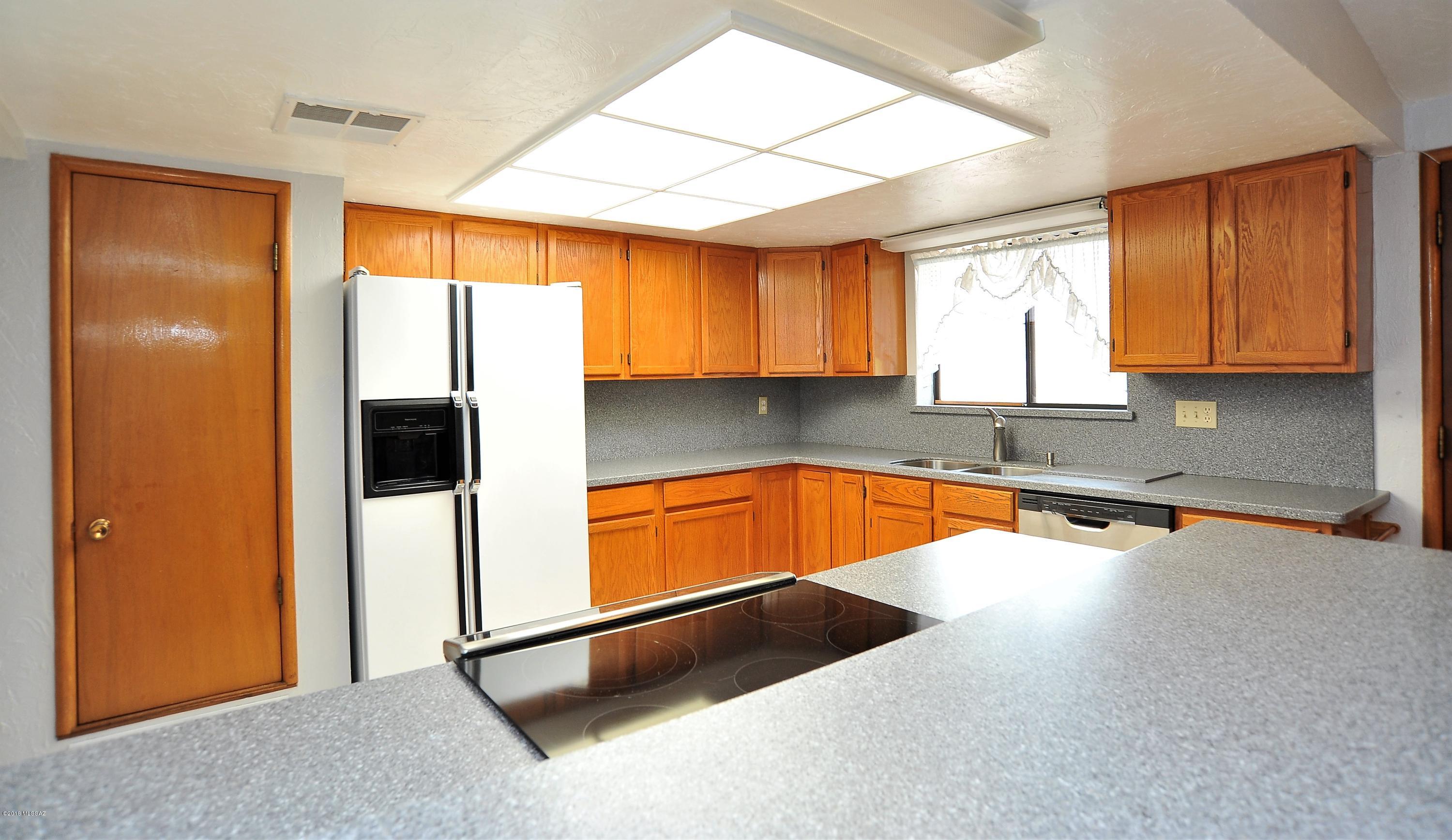 8521 E Shiloh Street