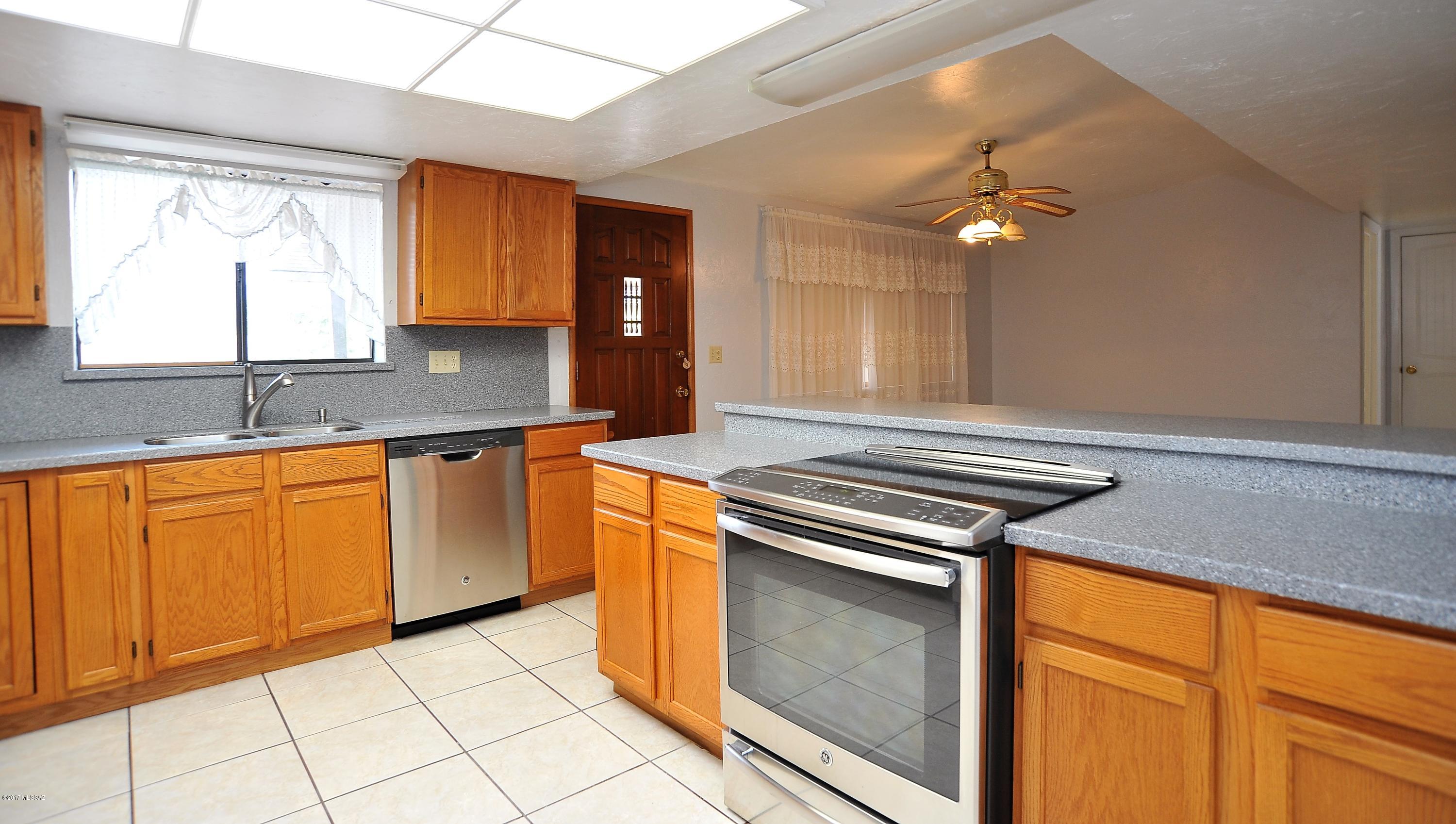 8521 E Shiloh Street