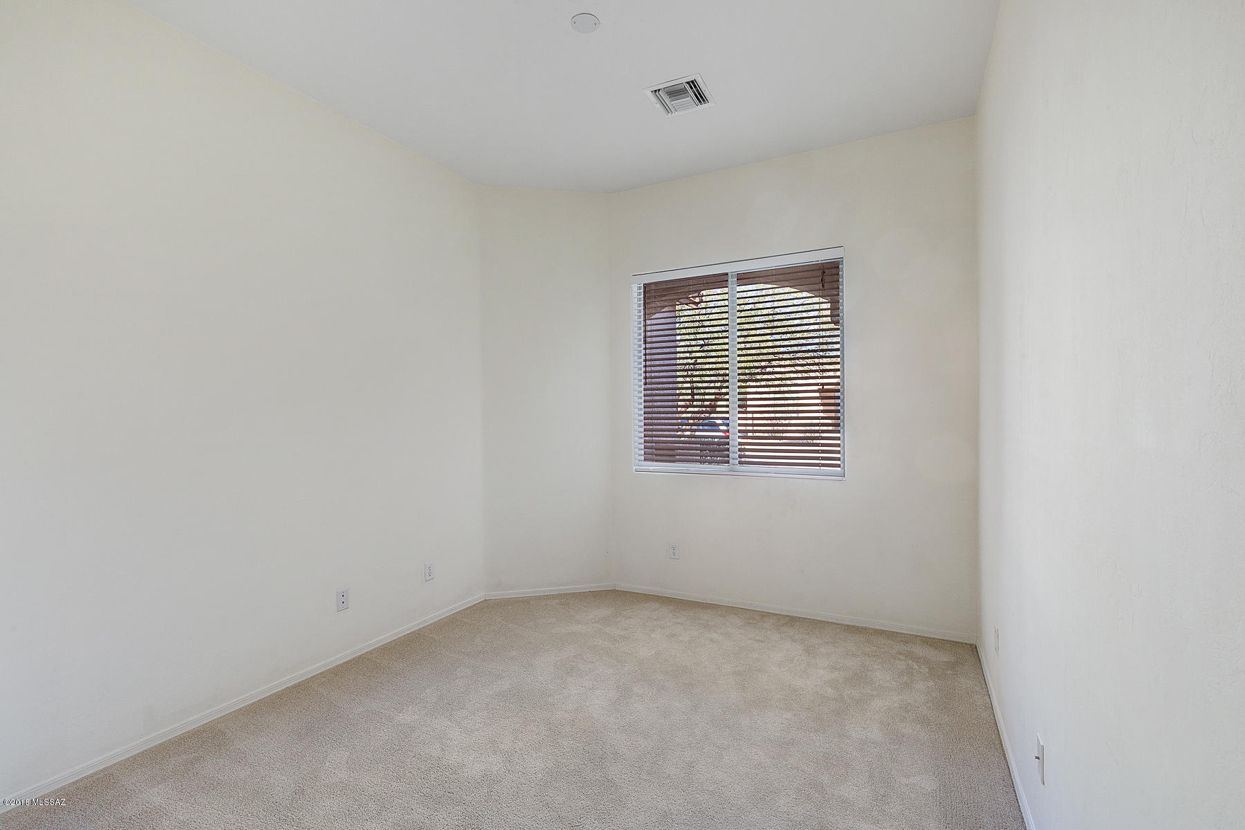 8874 N Sky Dancer Circle N