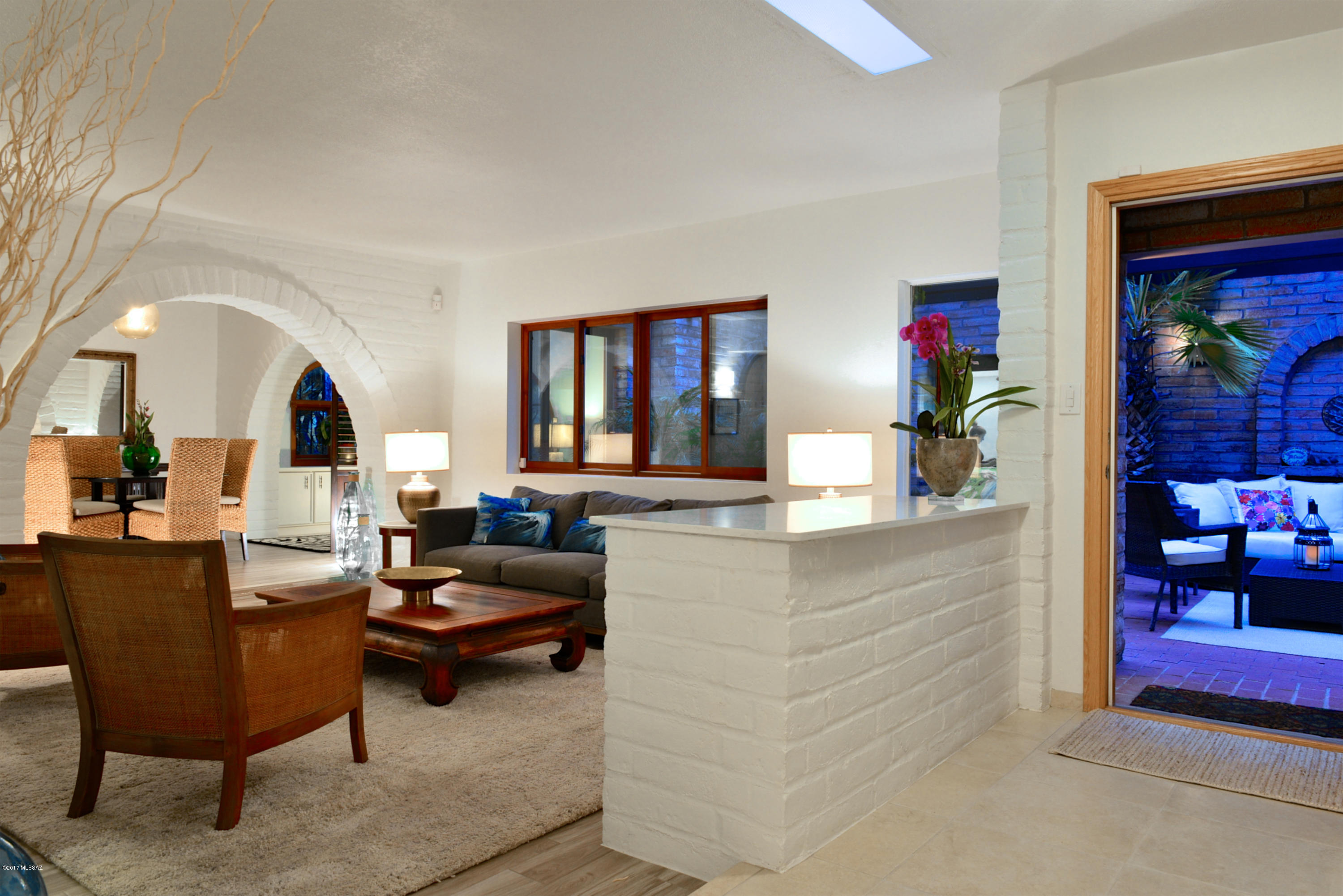 6240 N Camino Miraval