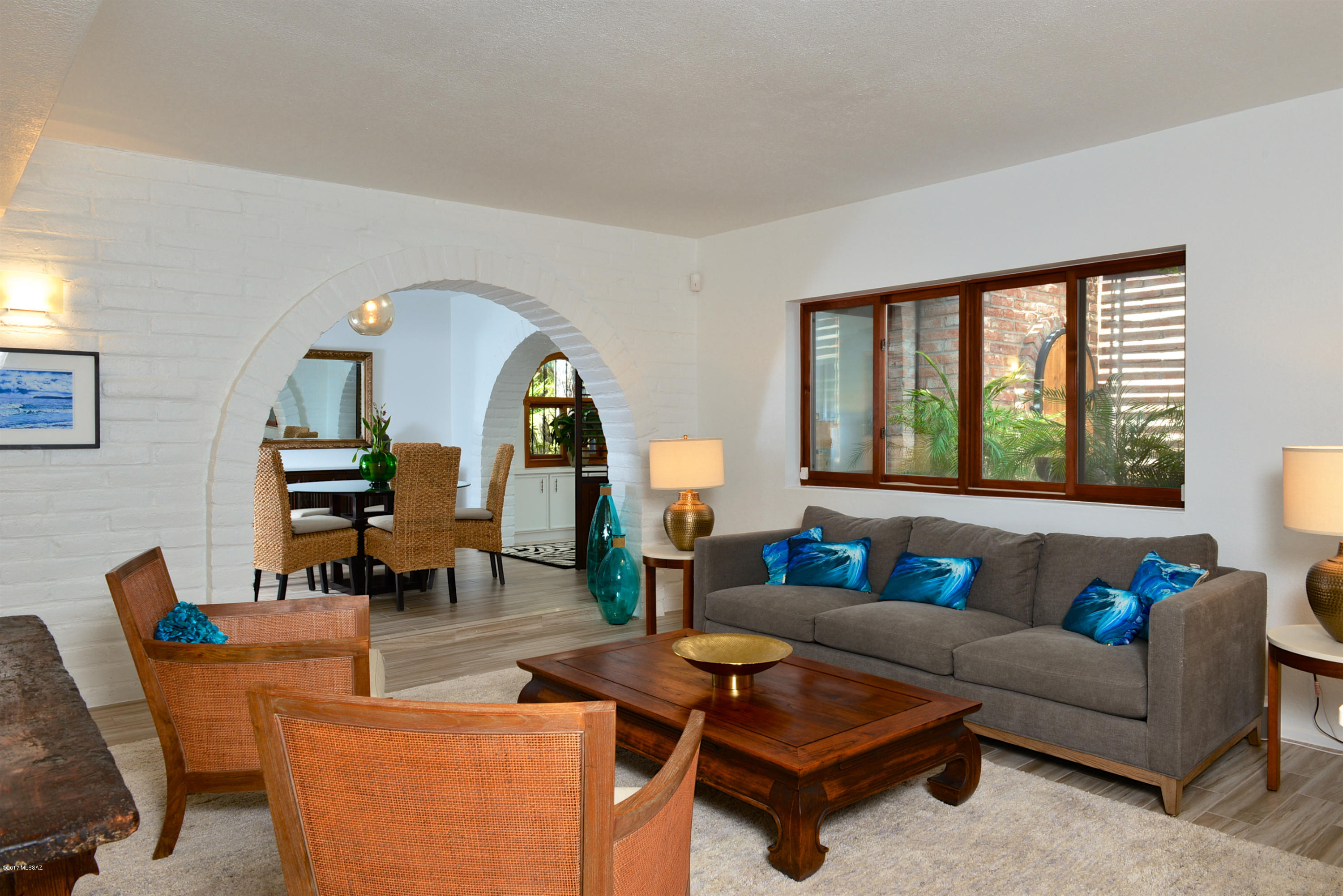 6240 N Camino Miraval