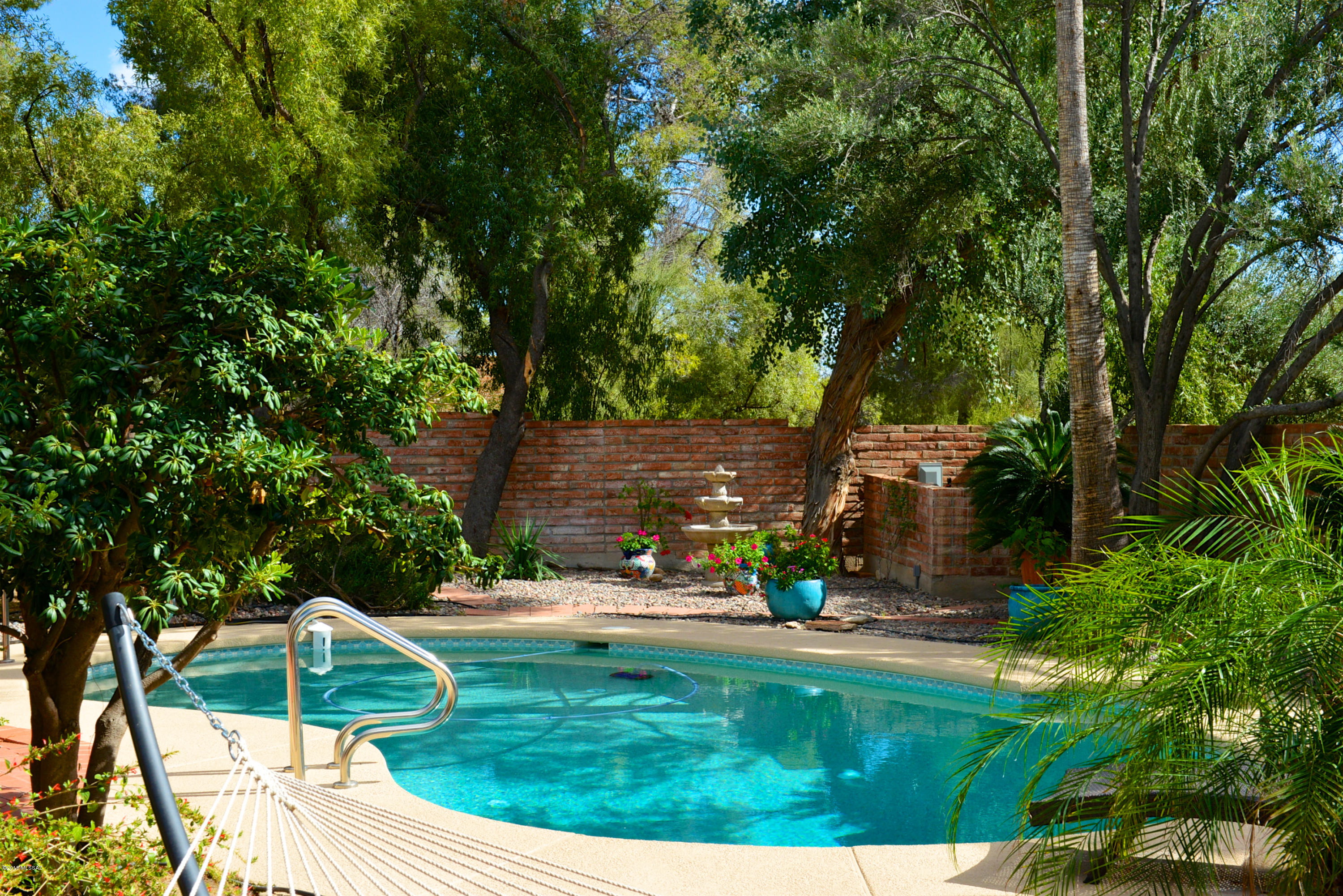 6240 N Camino Miraval