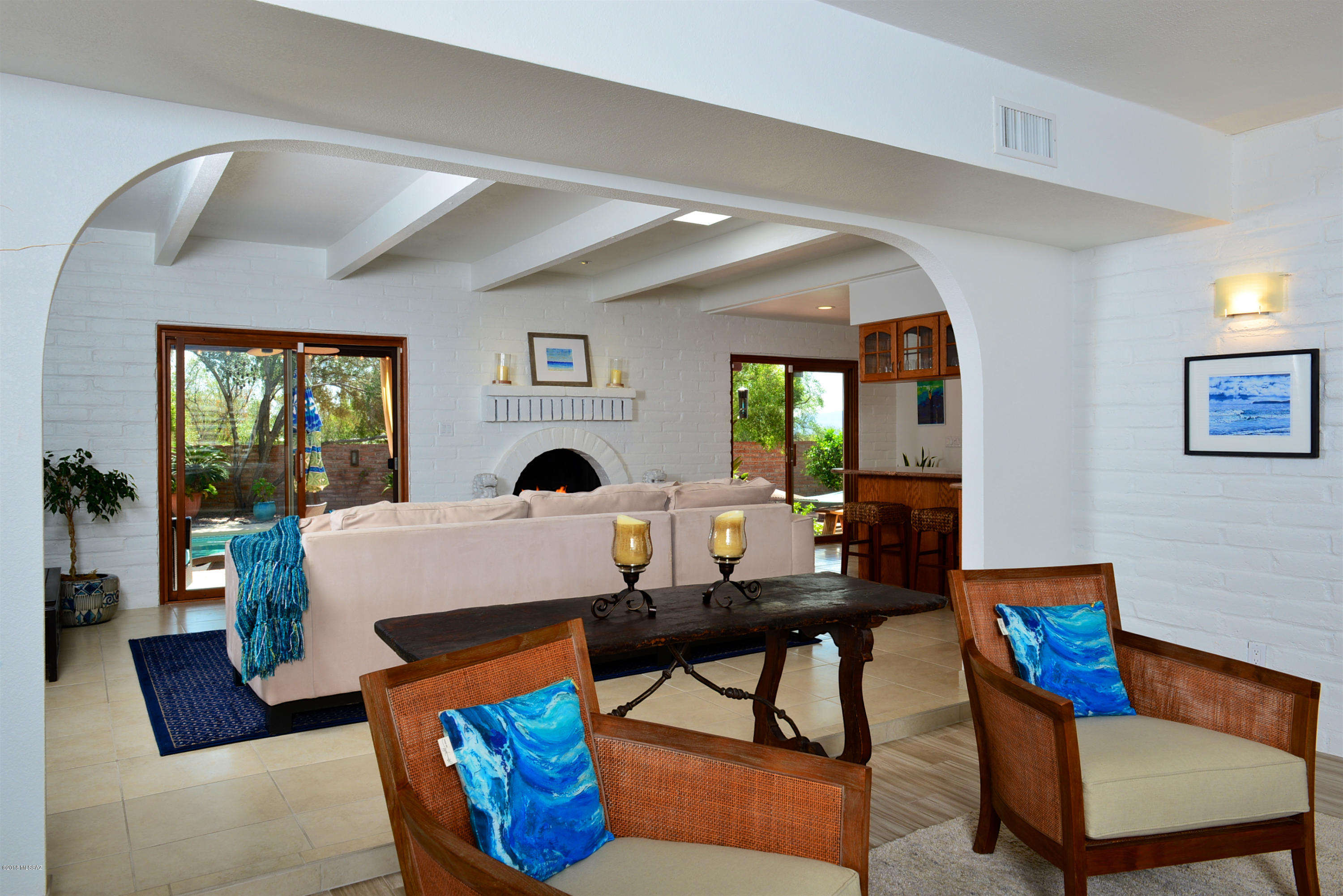 6240 N Camino Miraval