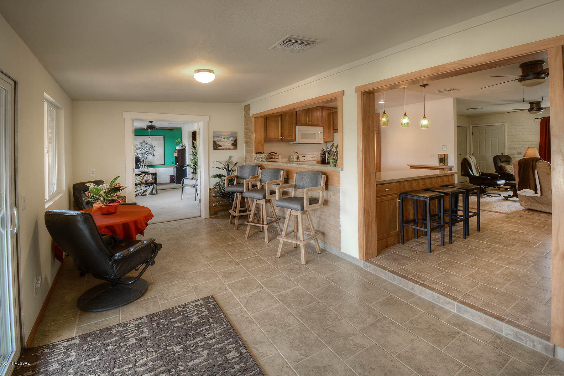 380 W Placita De La Poza