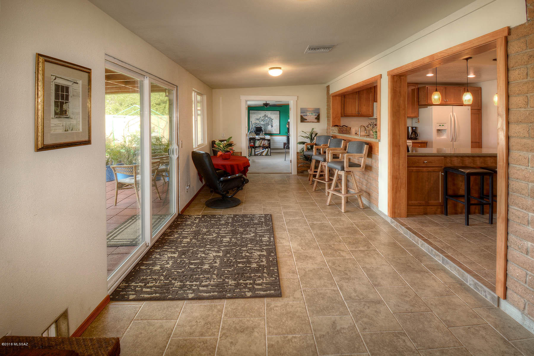 380 W Placita De La Poza