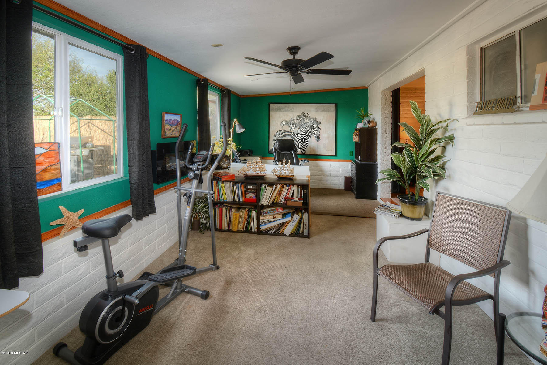 380 W Placita De La Poza