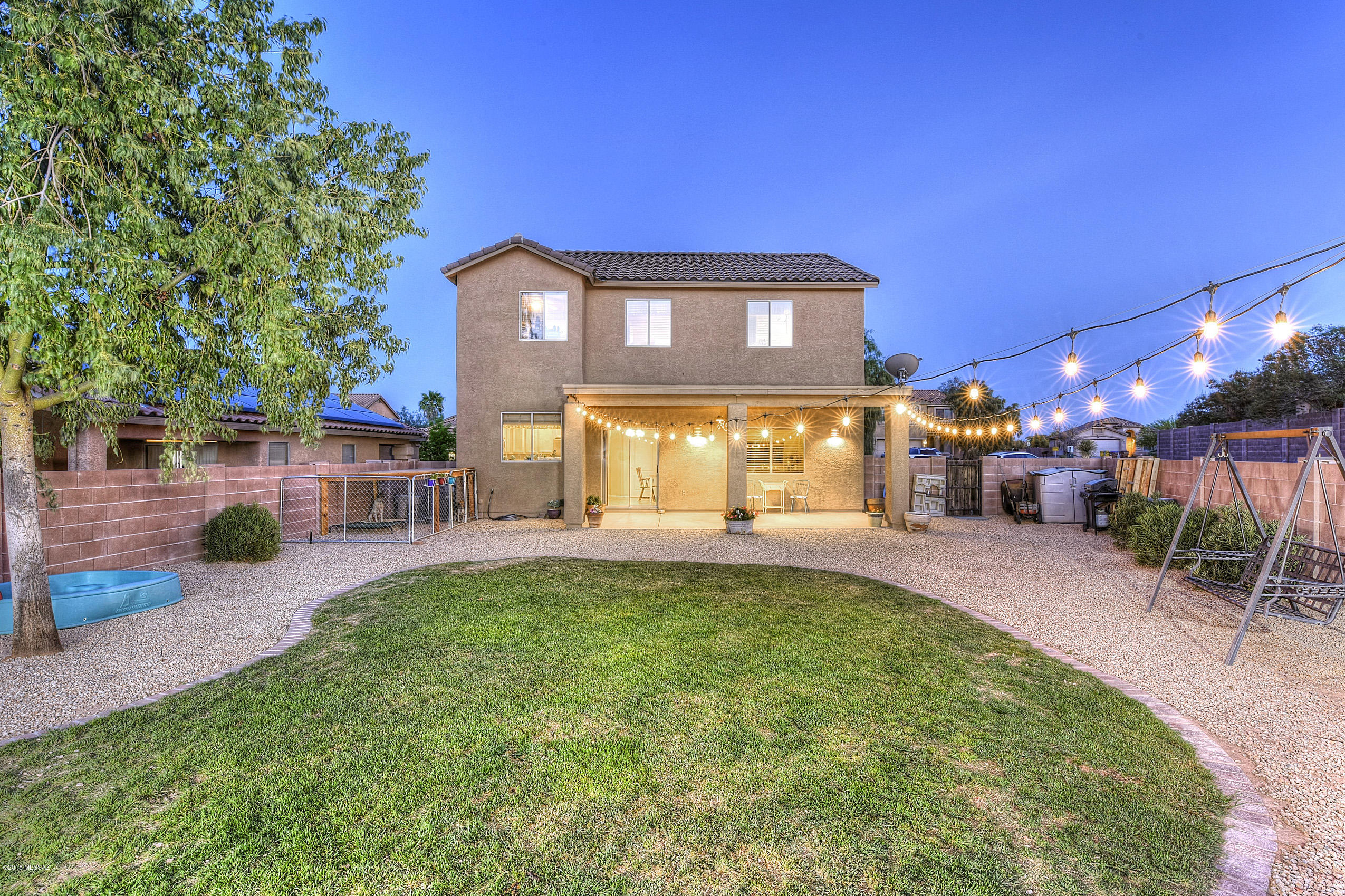 8855 N Twin Peaks Brook Drive