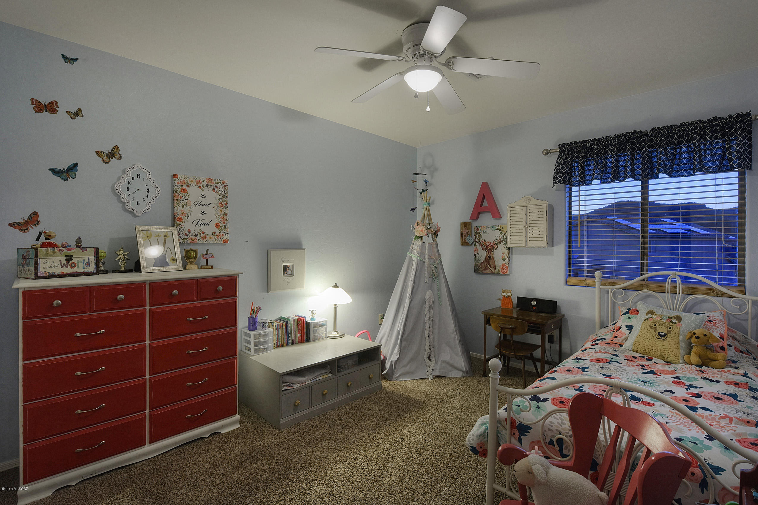 8855 N Twin Peaks Brook Drive