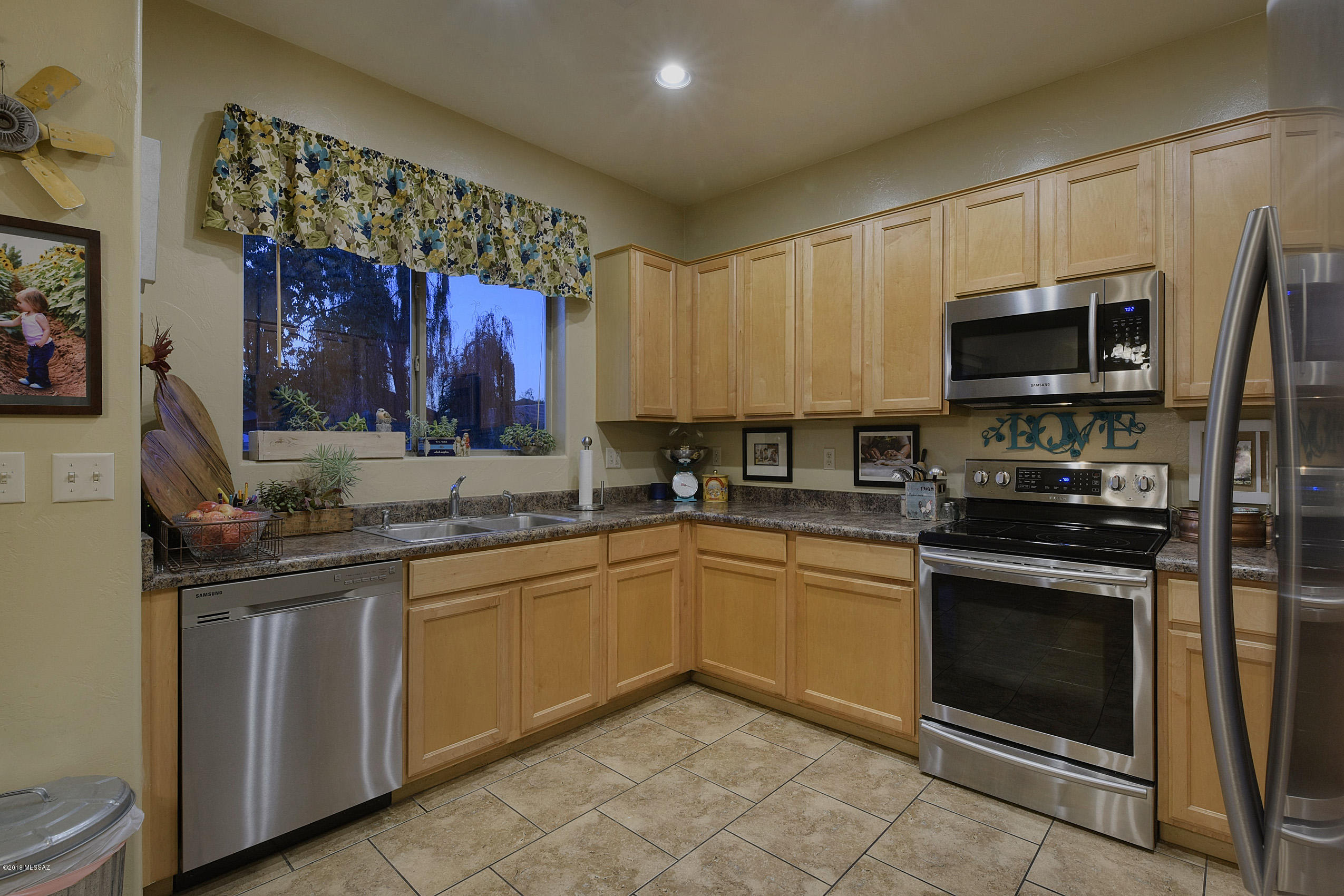 8855 N Twin Peaks Brook Drive