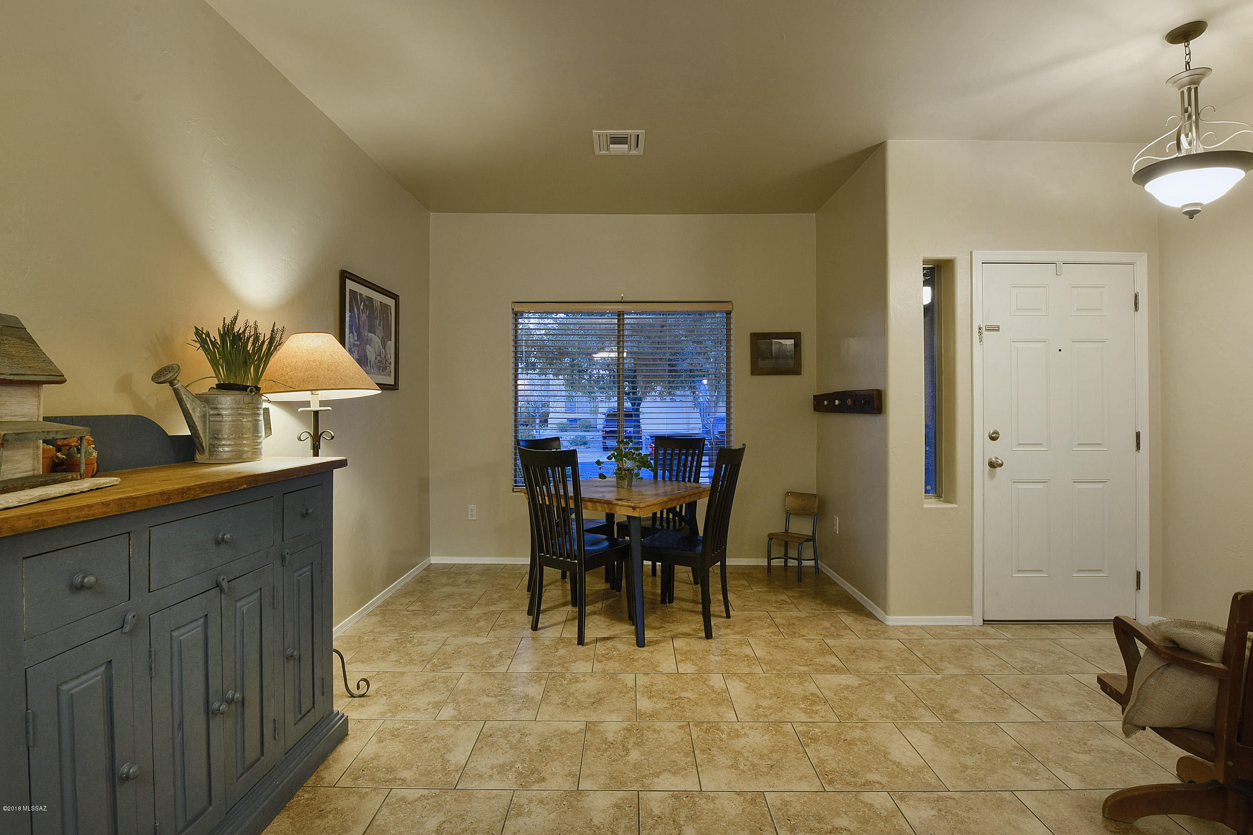 8855 N Twin Peaks Brook Drive