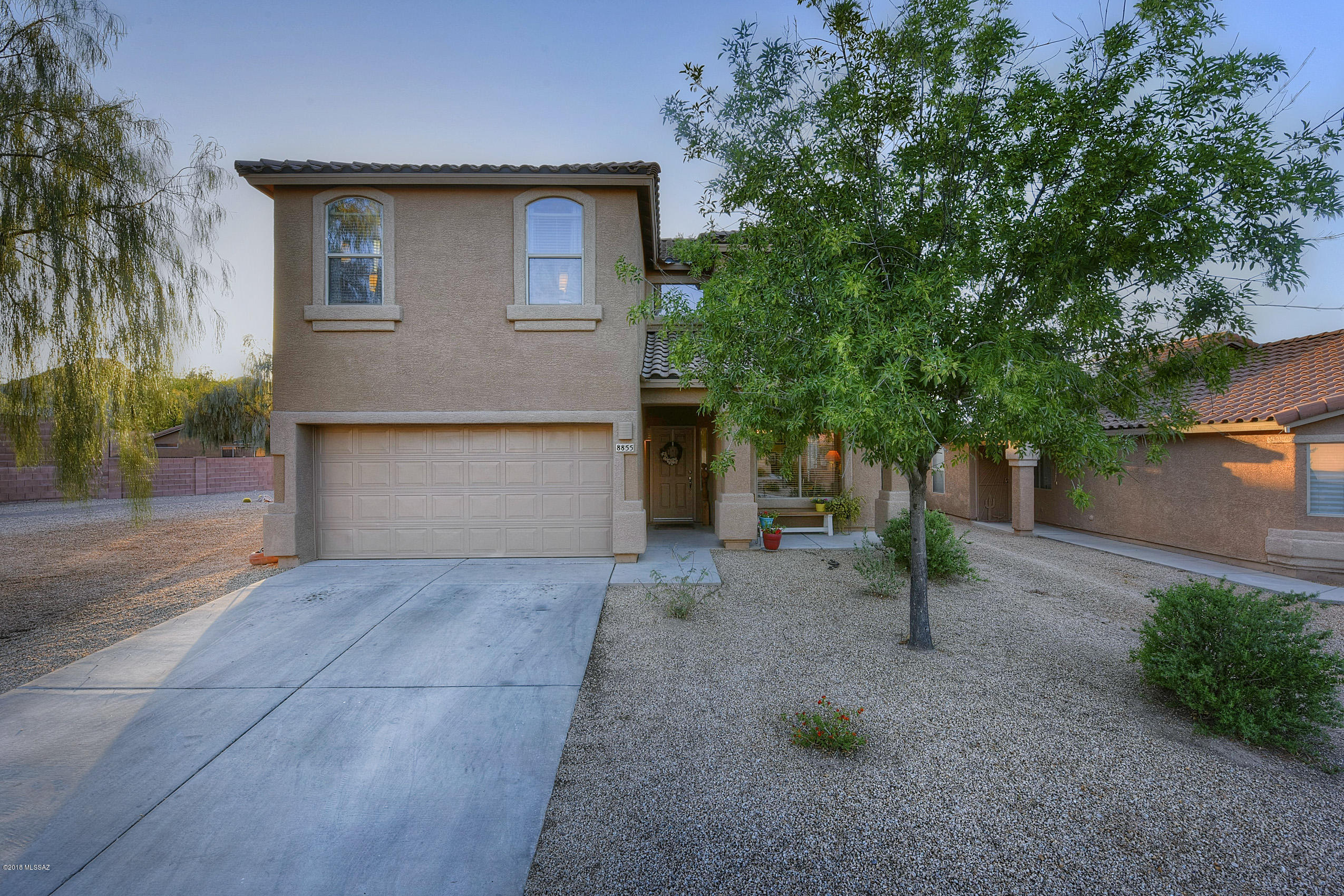 8855 N Twin Peaks Brook Drive