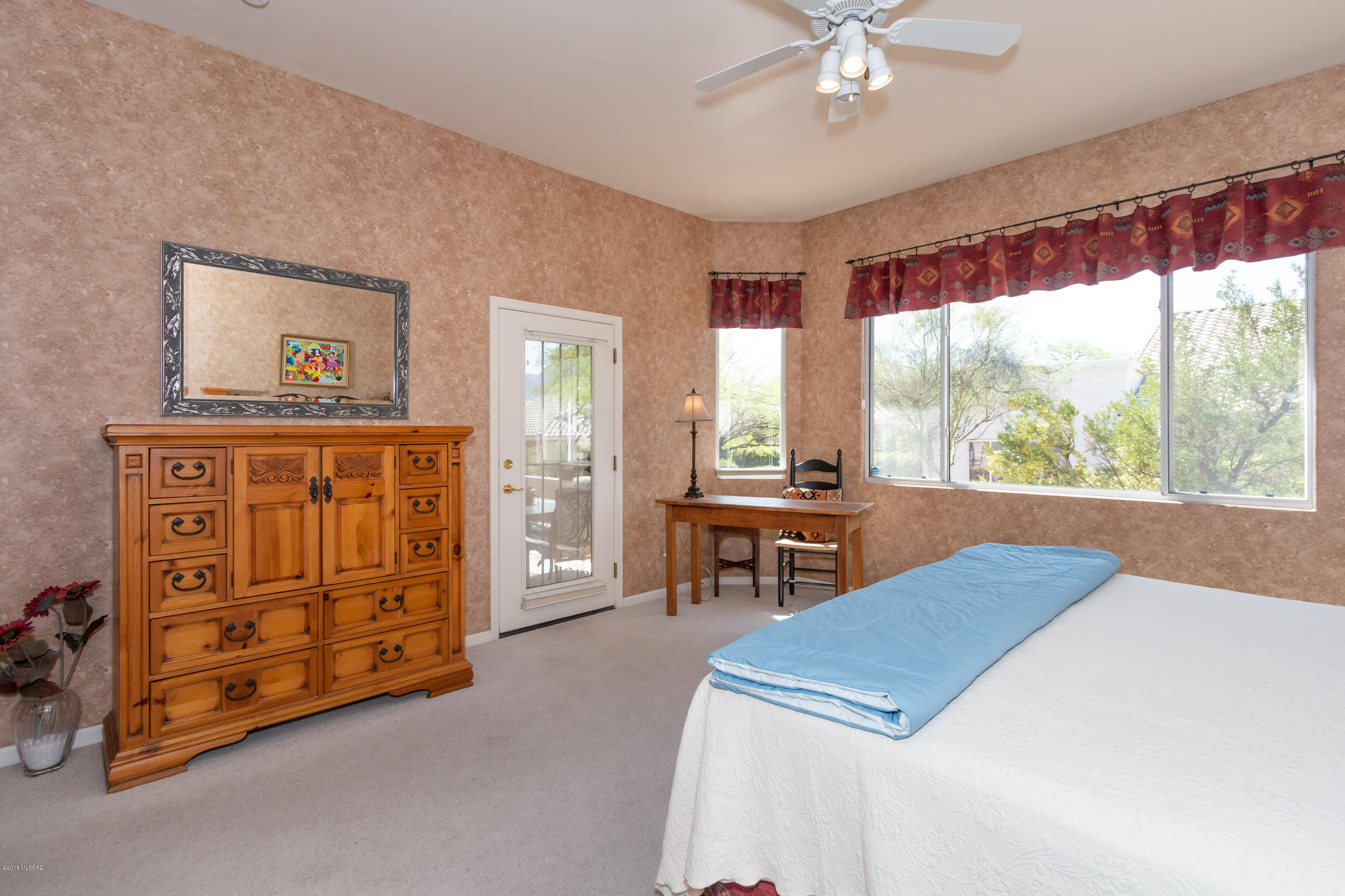 1425 W Carmel Pointe Drive