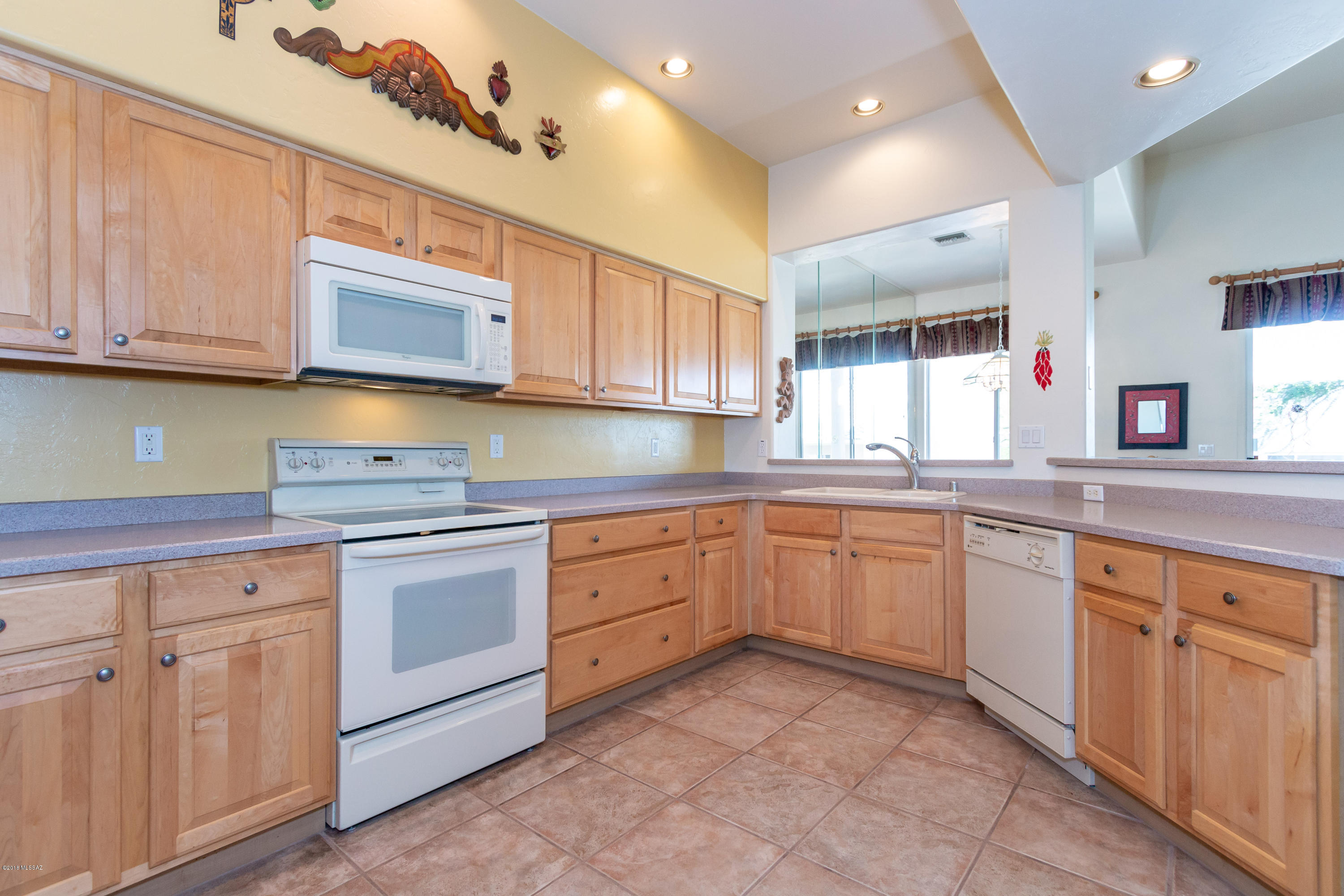 1425 W Carmel Pointe Drive