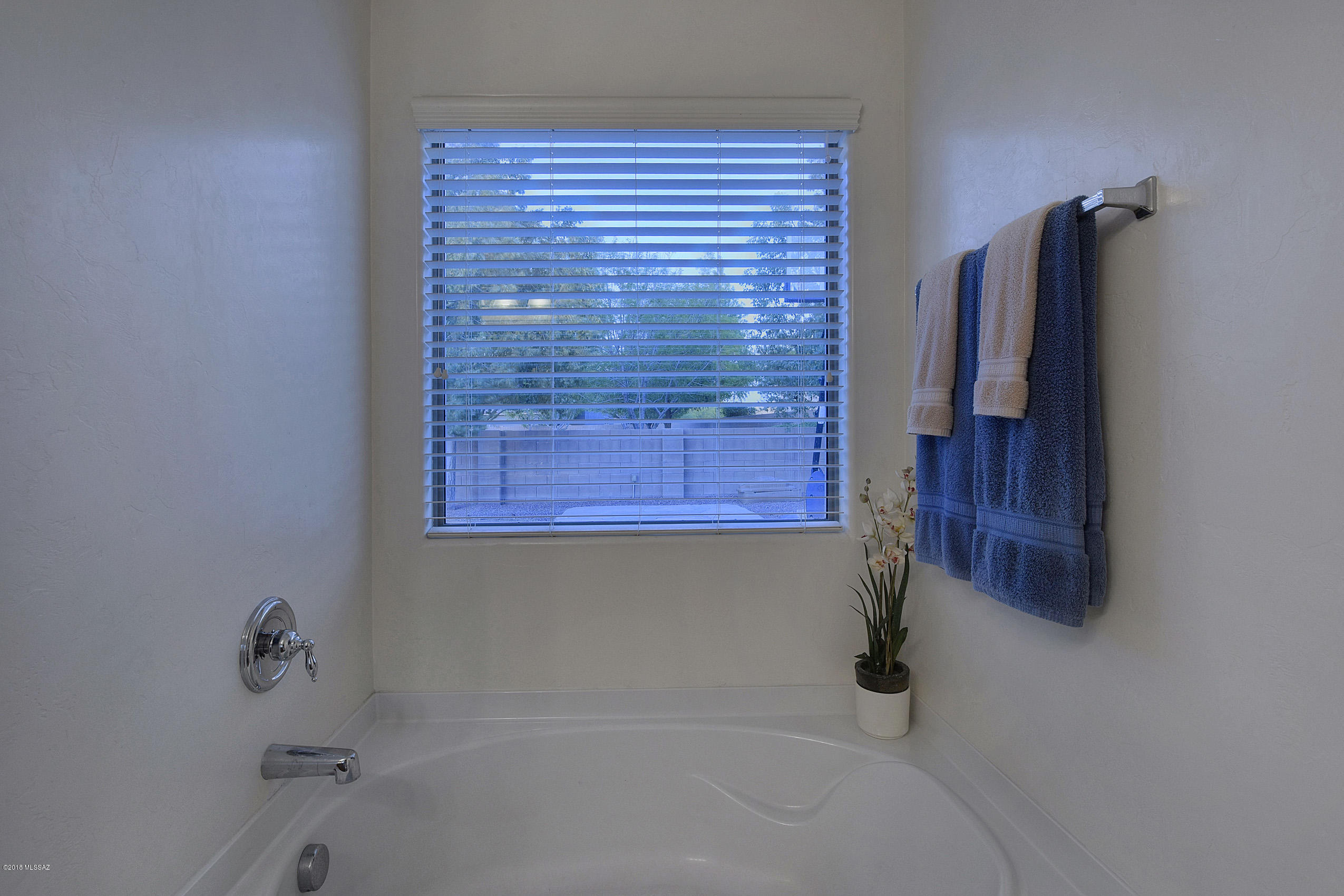 14200 N Chaco Journey Avenue