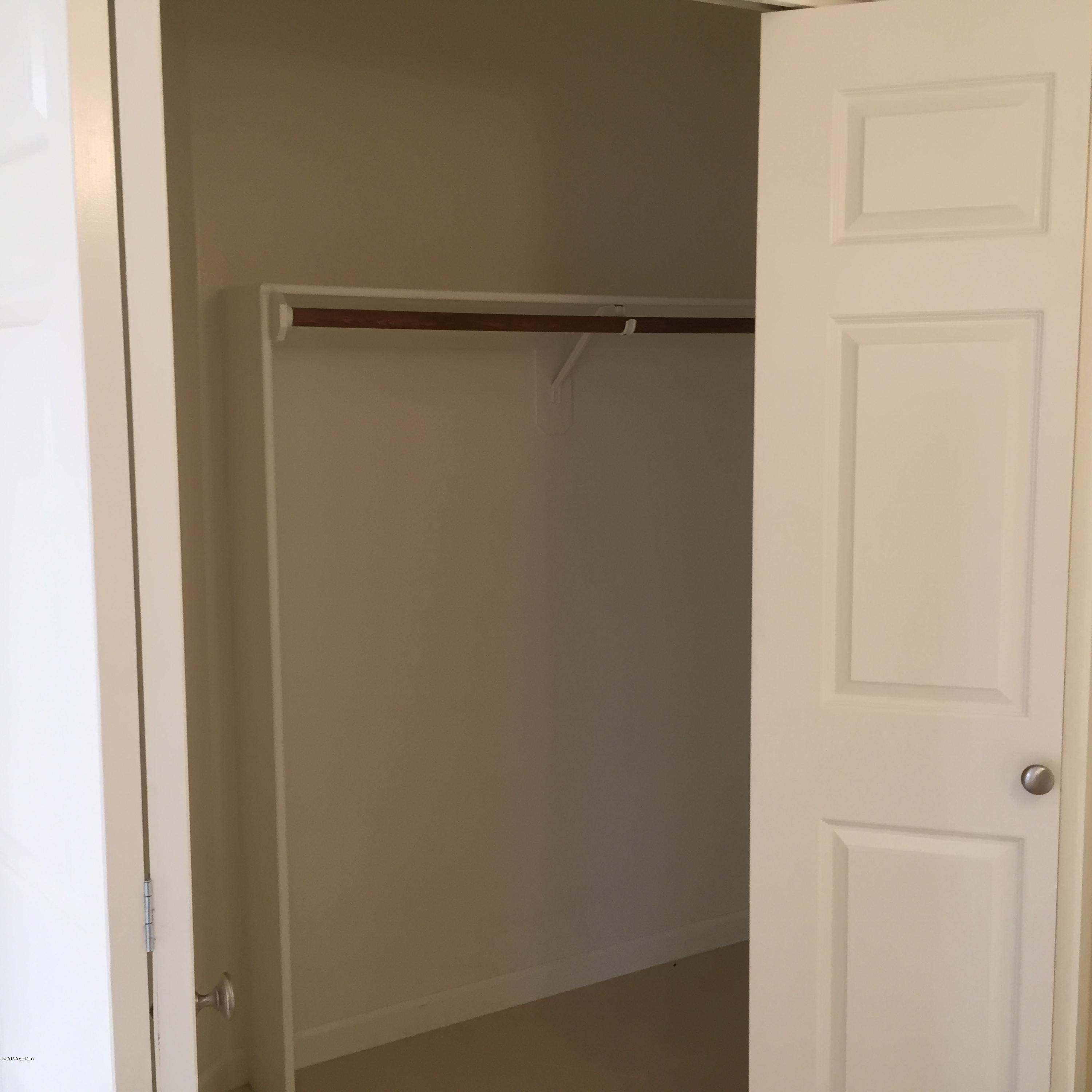 5540 N Via Velazquez