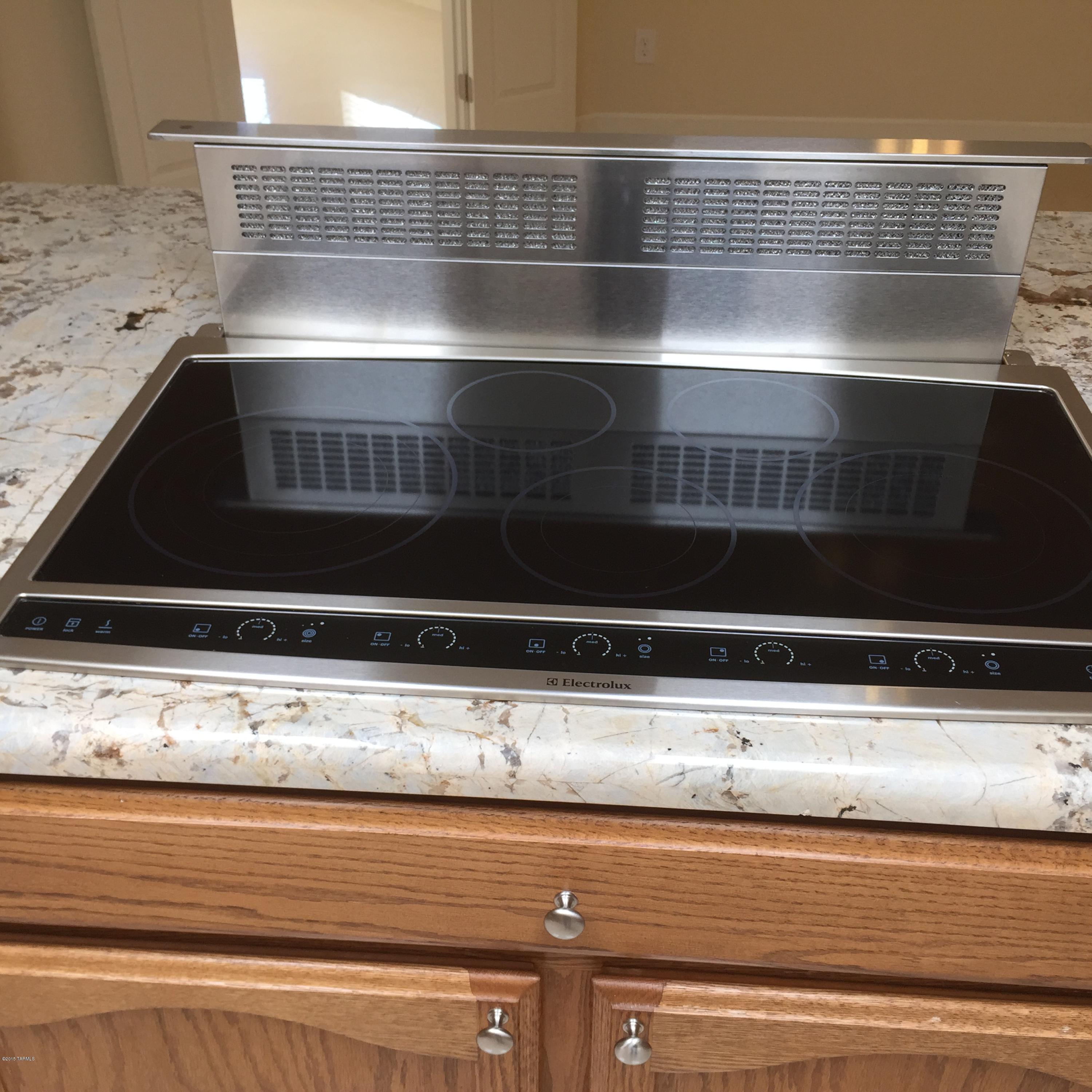 5540 N Via Velazquez