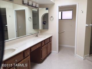 5540 N Via Velazquez