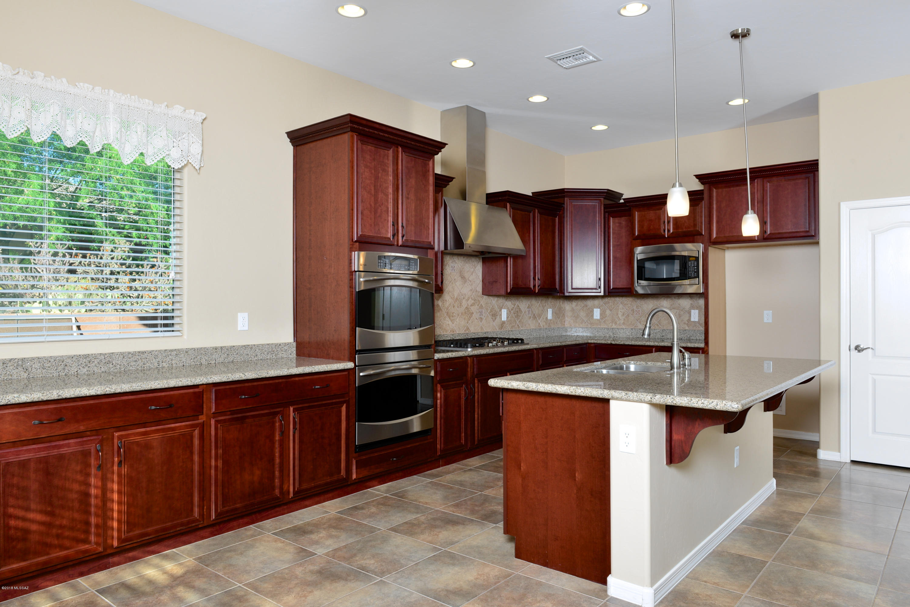 12537 N Paseo Penuela