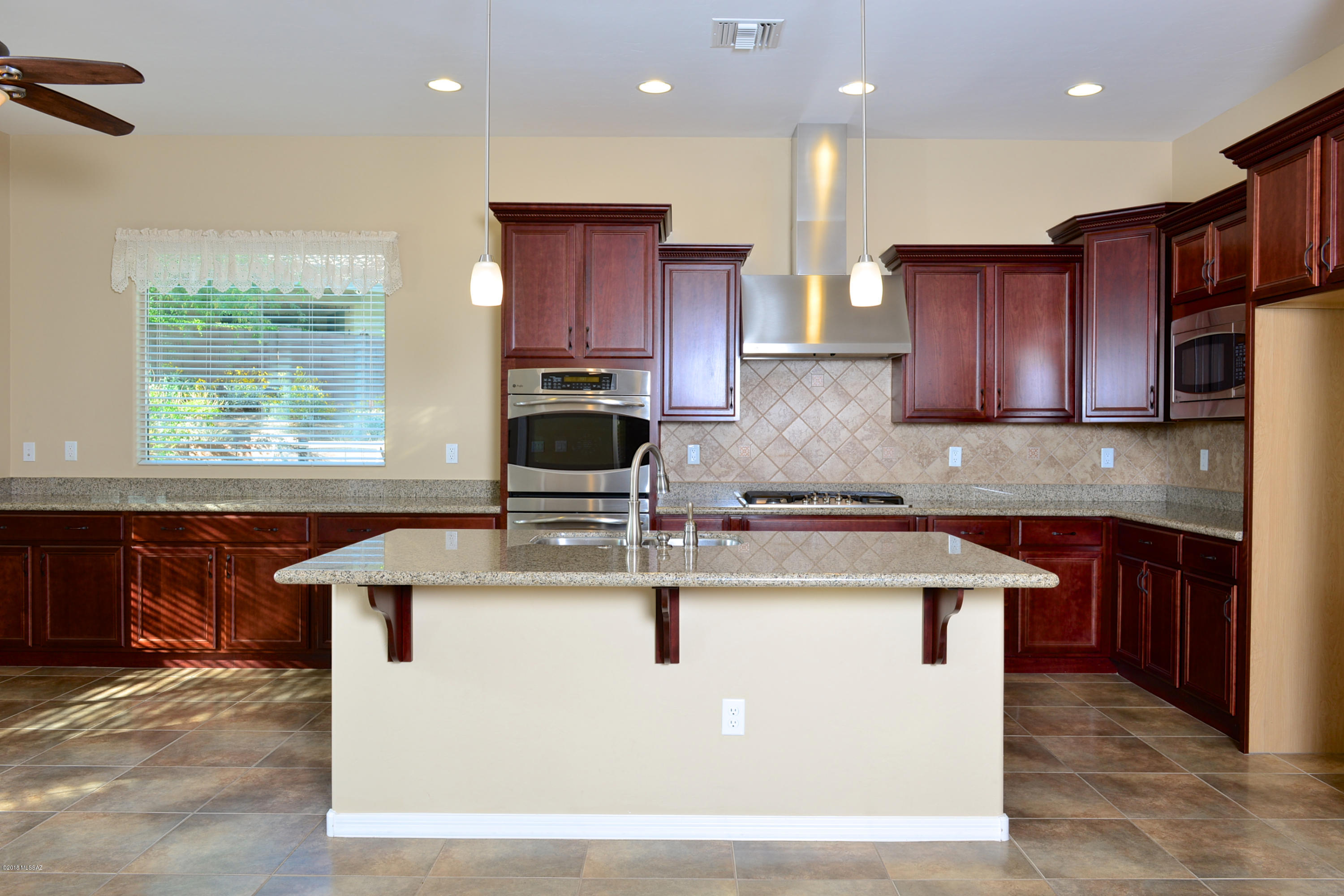 12537 N Paseo Penuela