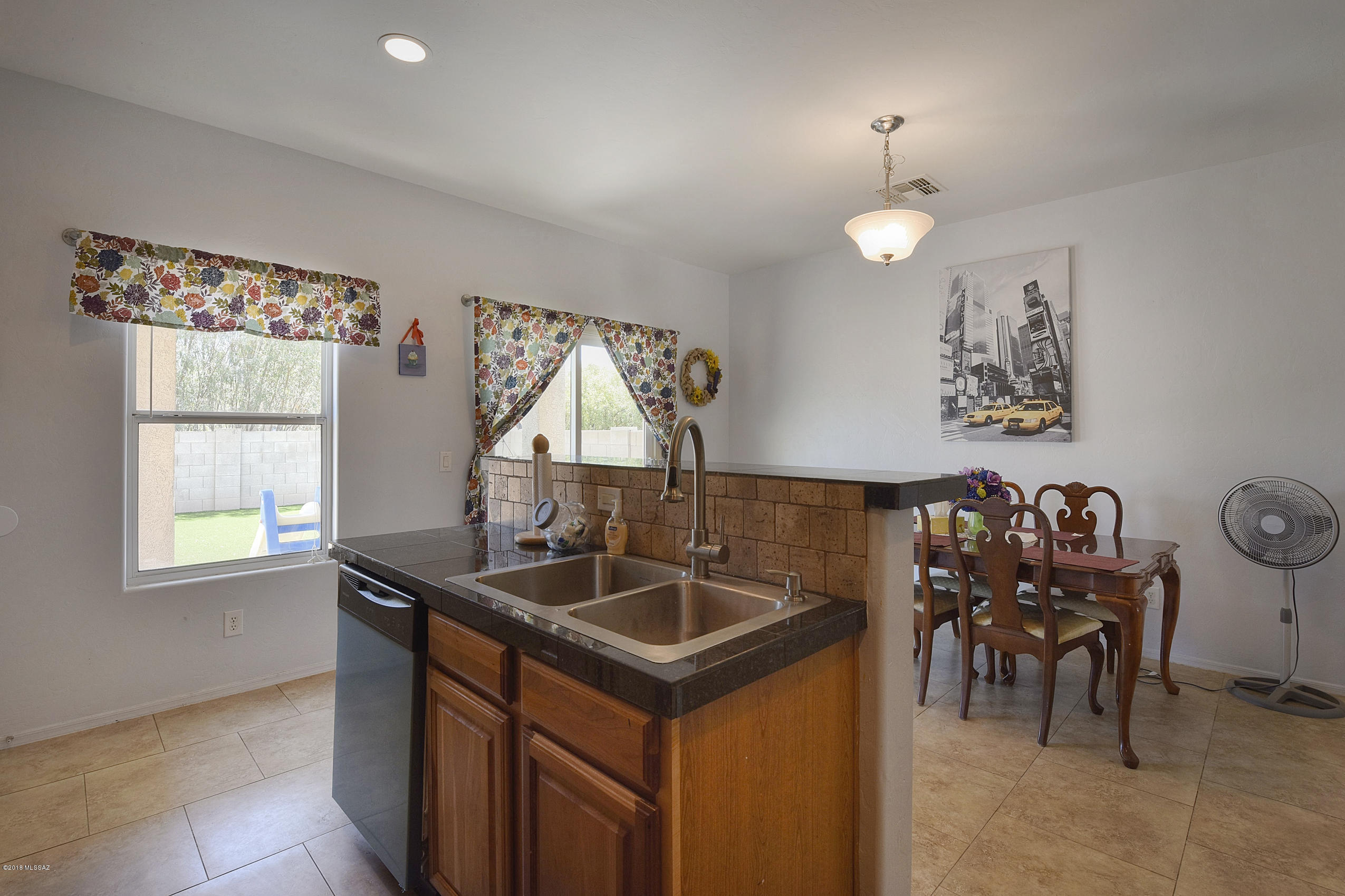 6249 E Stonechat Drive