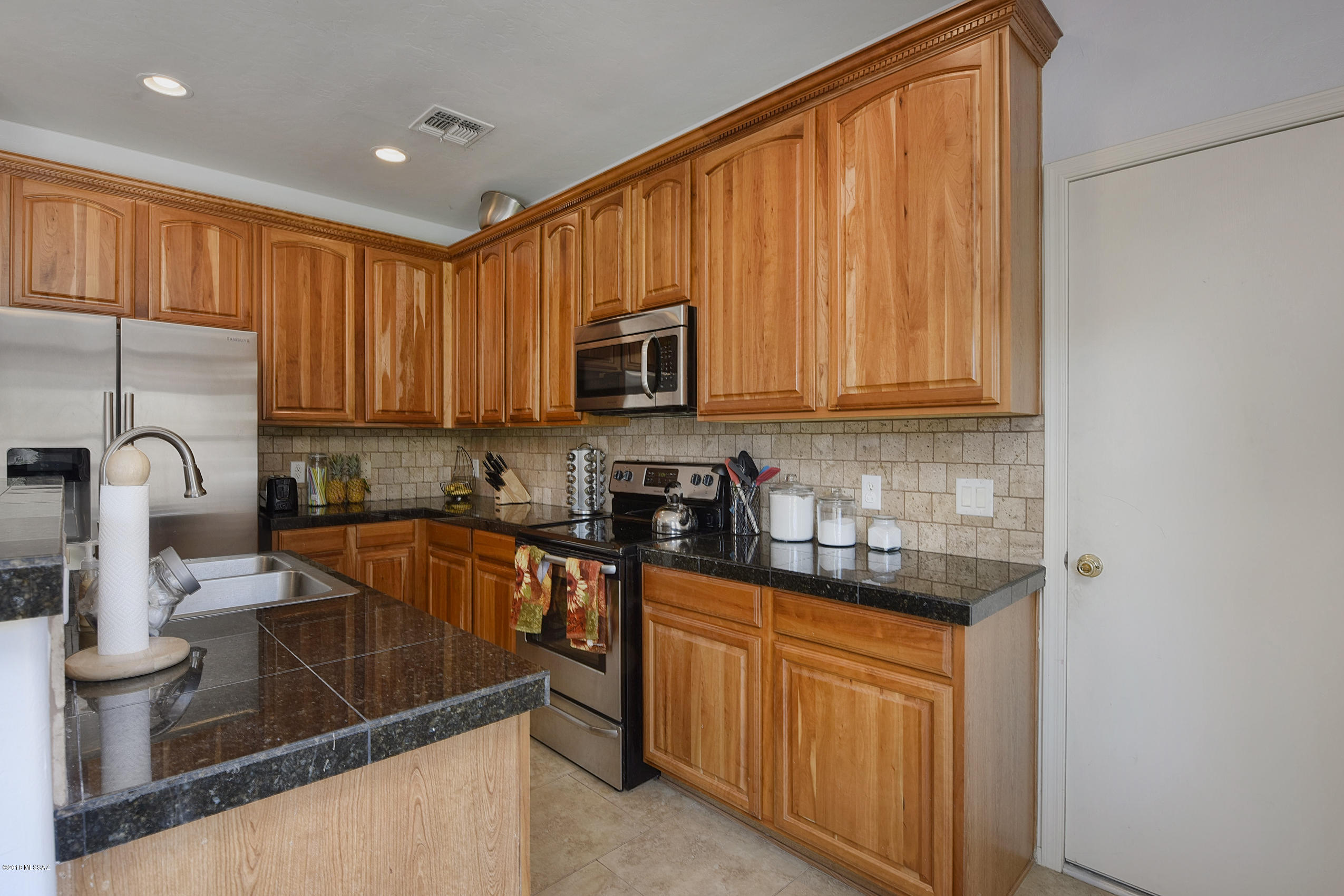 6249 E Stonechat Drive