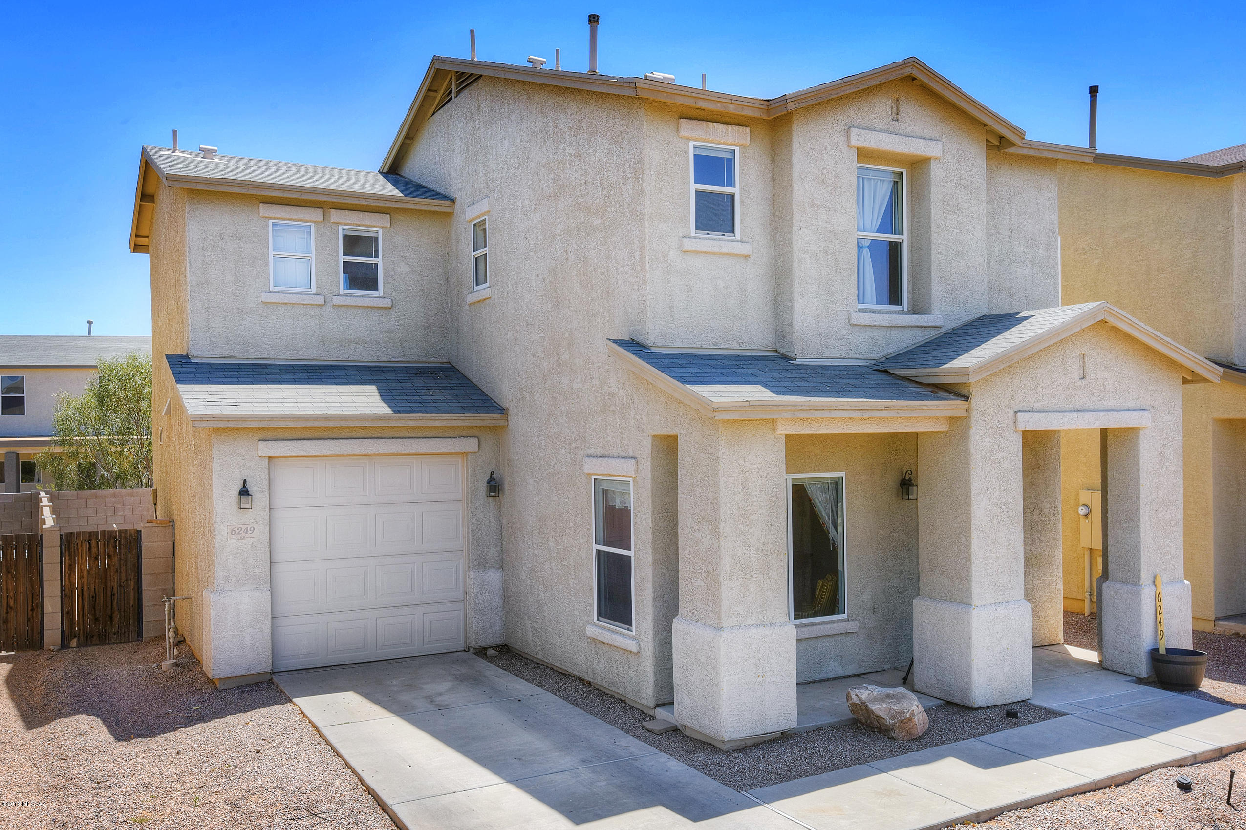 6249 E Stonechat Drive