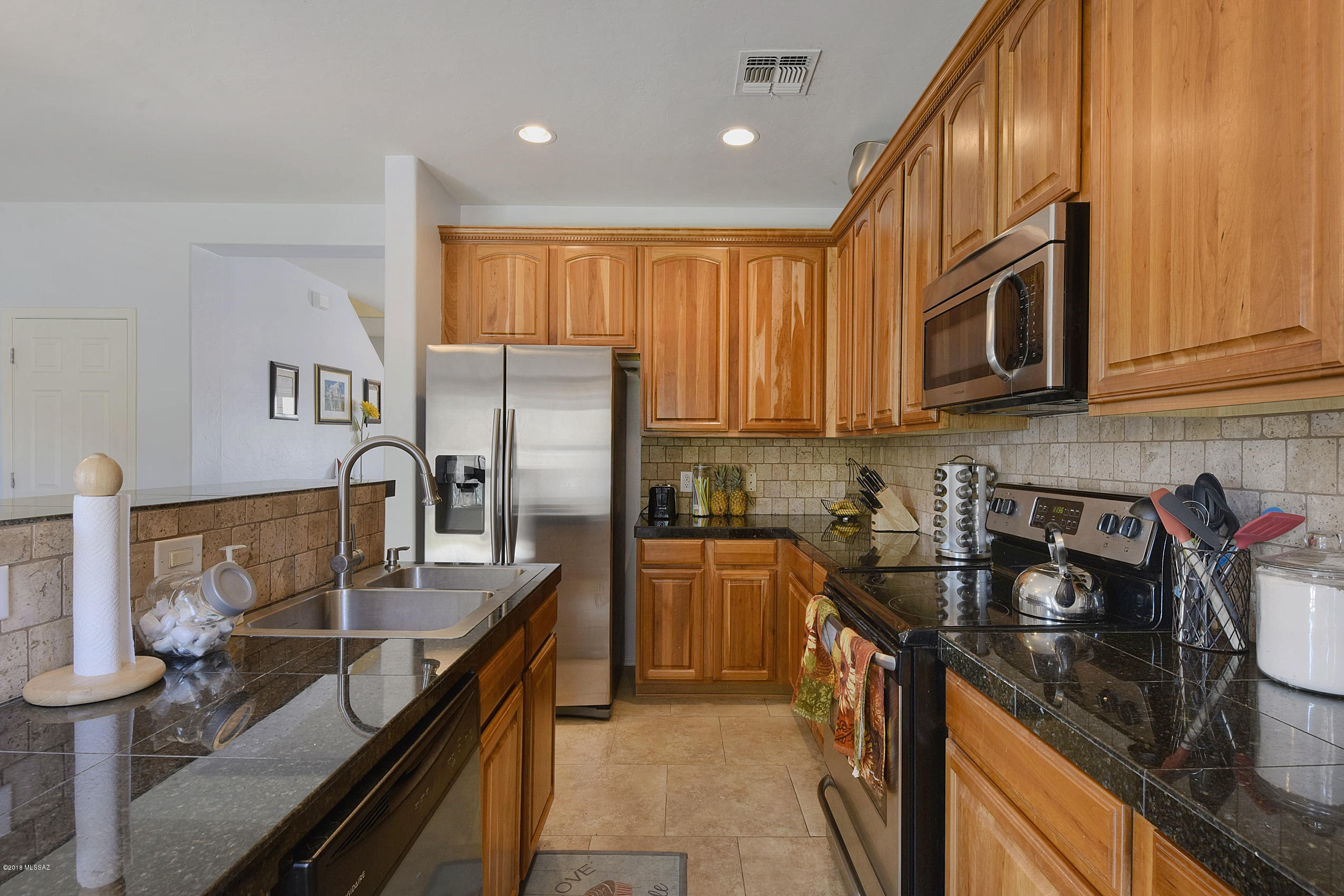 6249 E Stonechat Drive