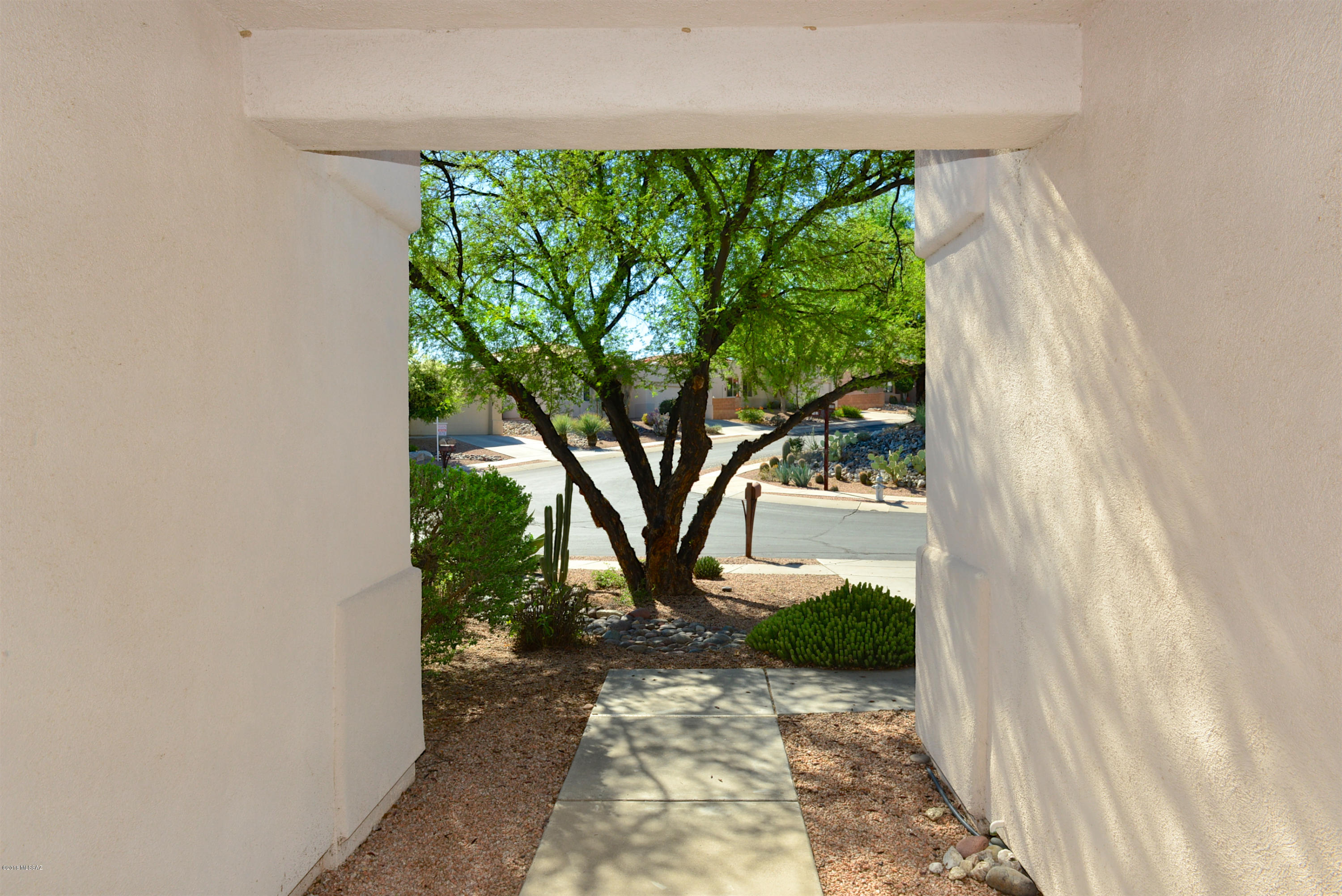 5116 N Fairway Spring Drive