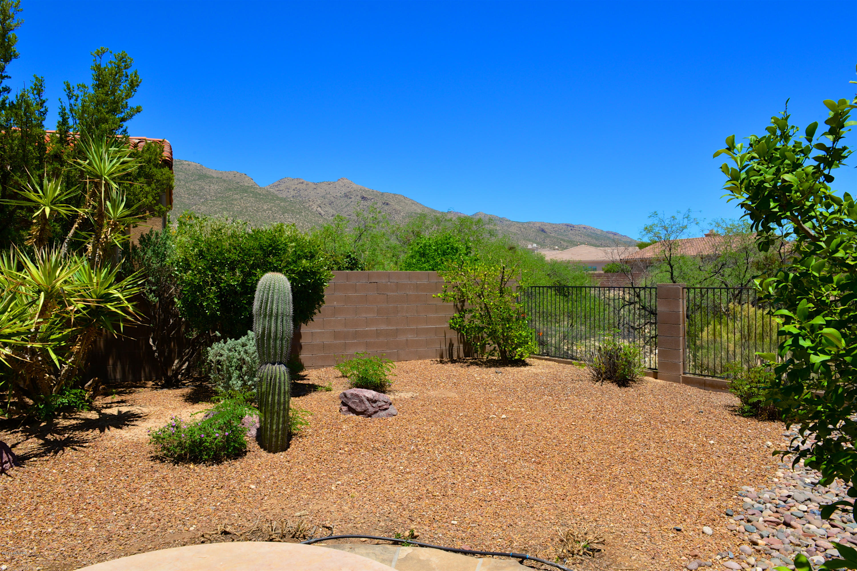 5116 N Fairway Spring Drive