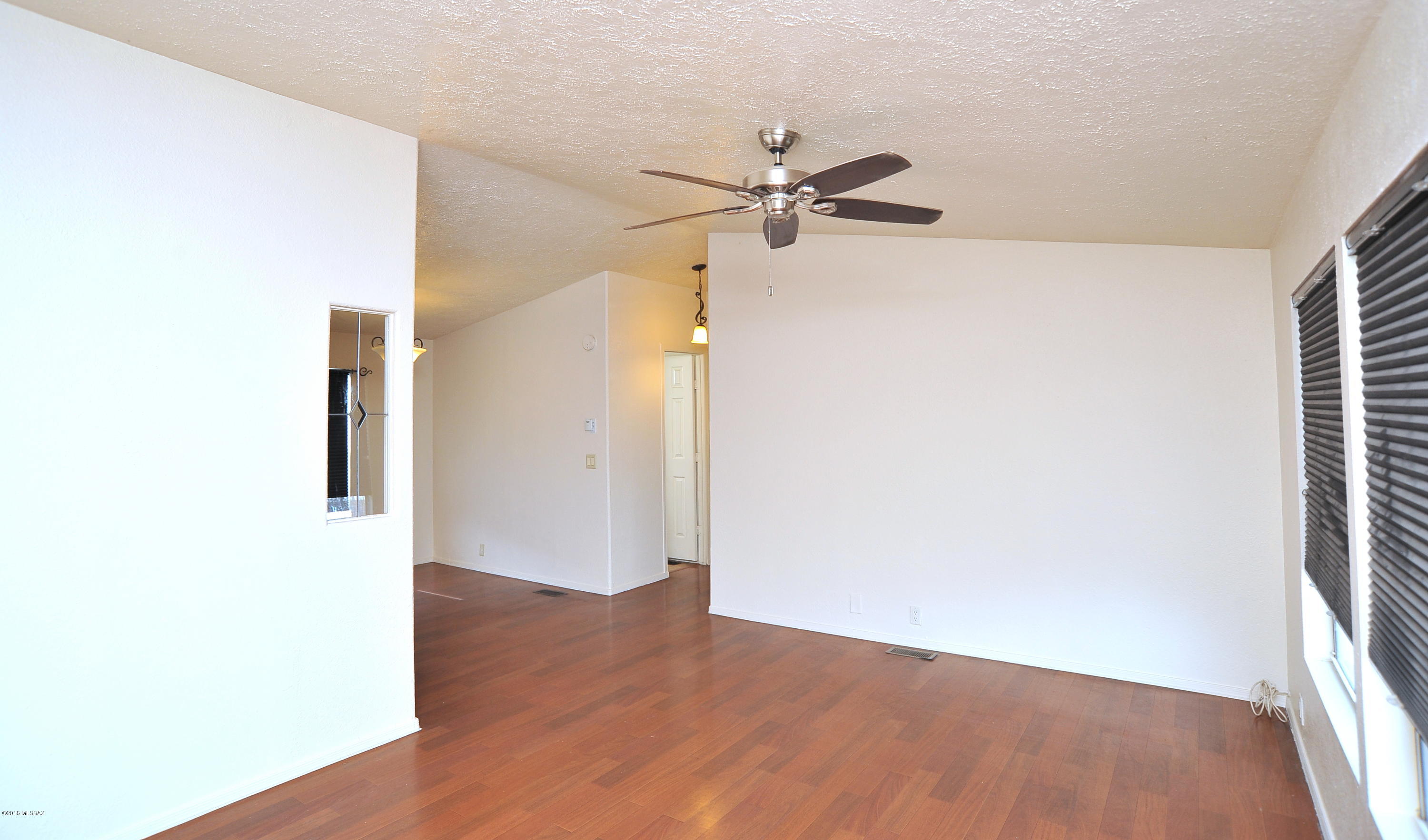 731 W Calle Progreso