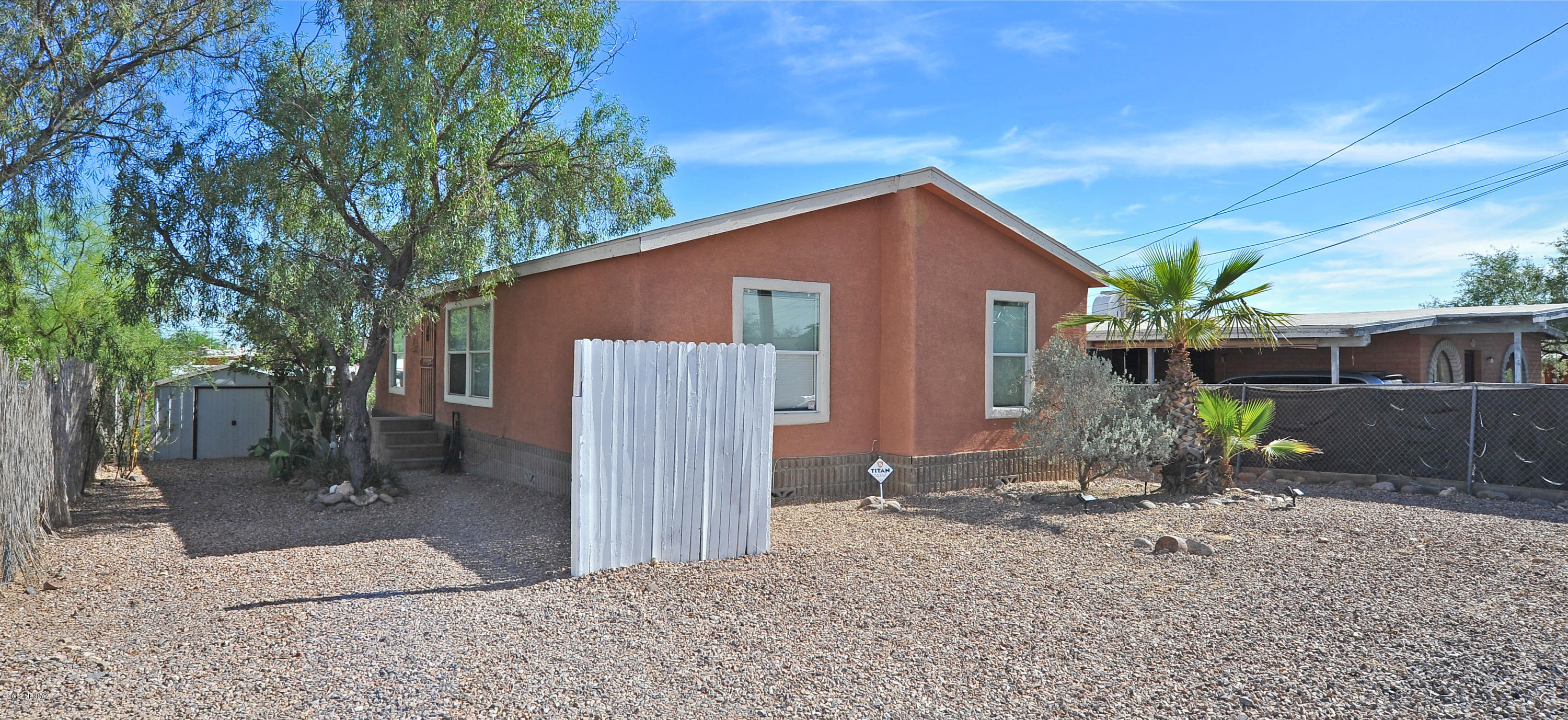 731 W Calle Progreso