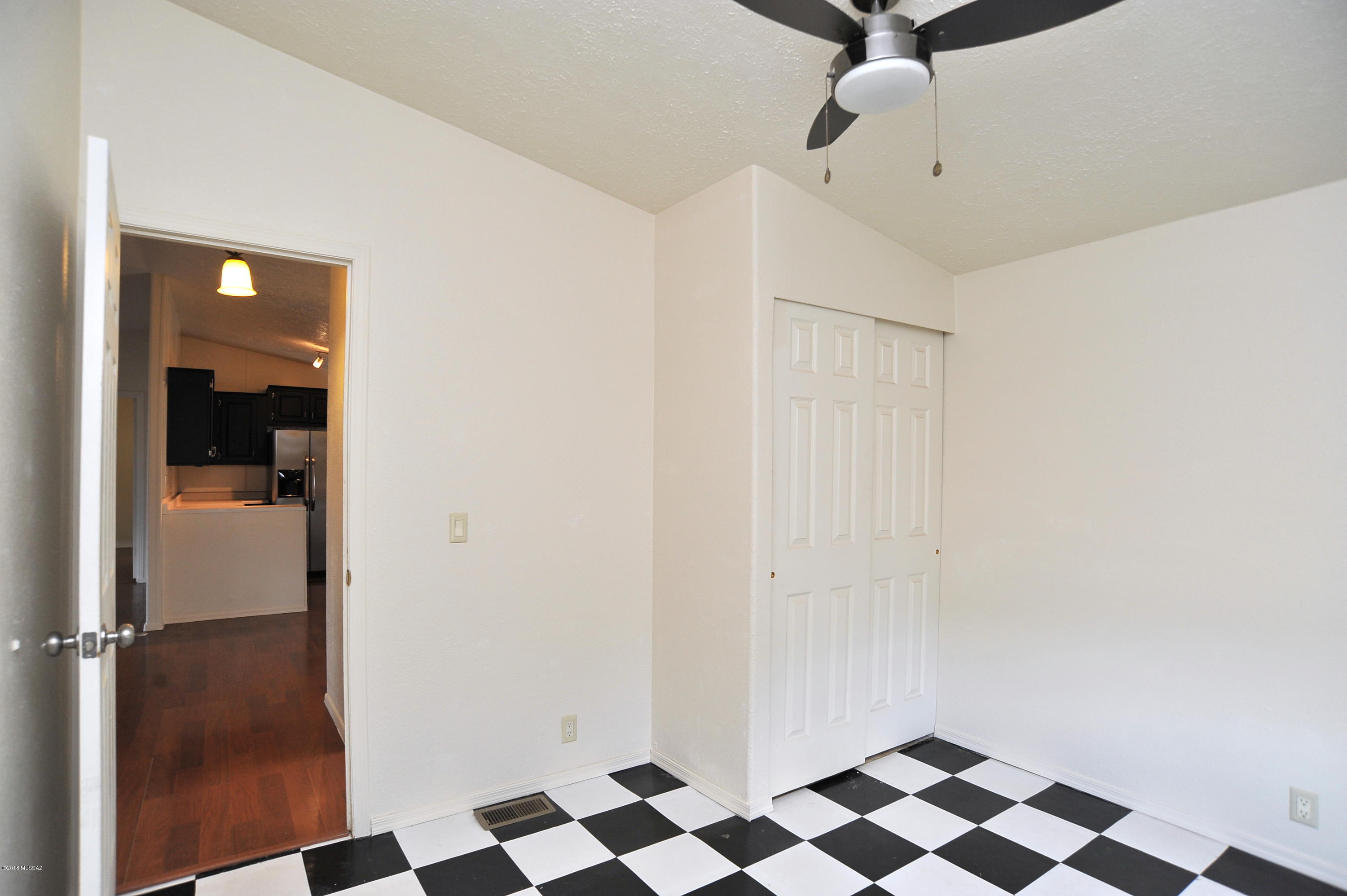 731 W Calle Progreso