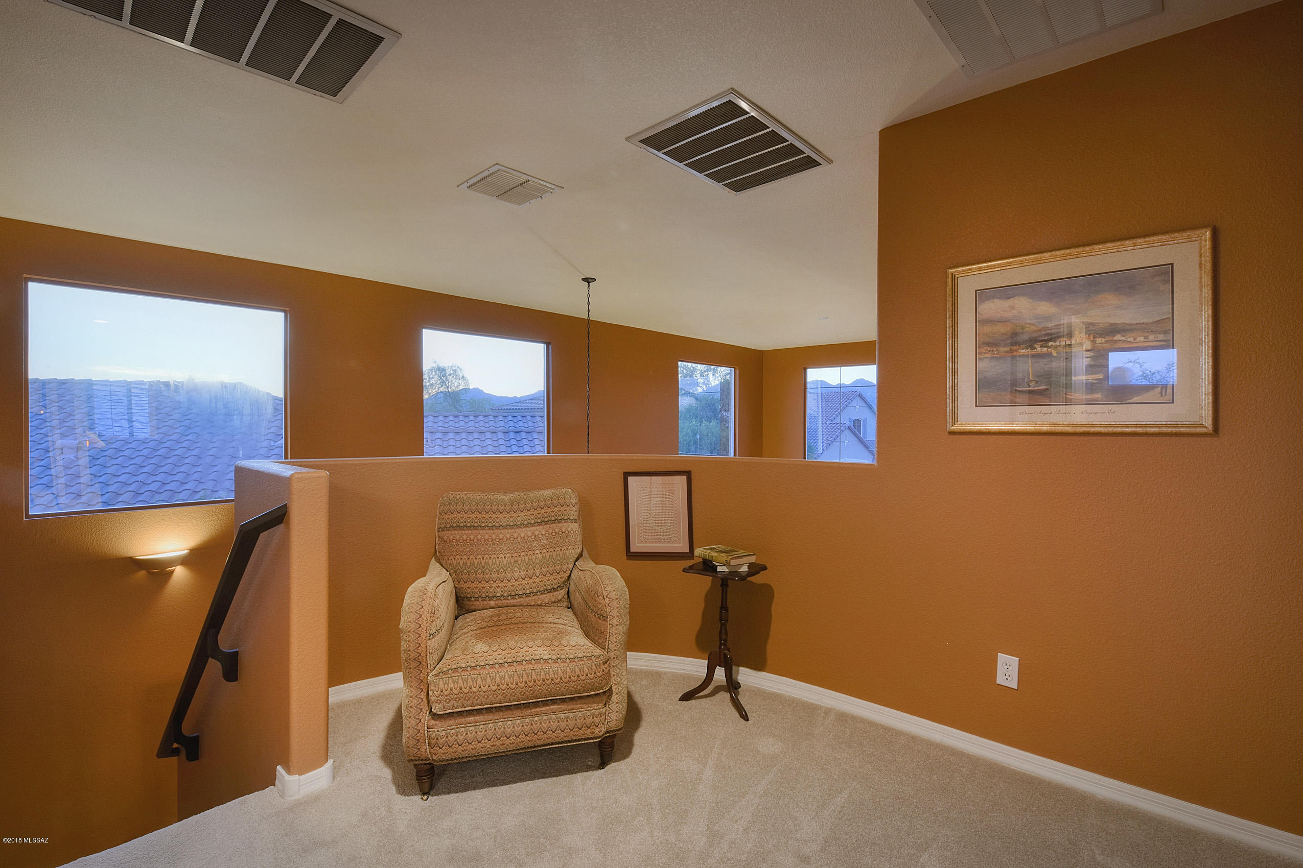 1009 W Leatherleaf Drive