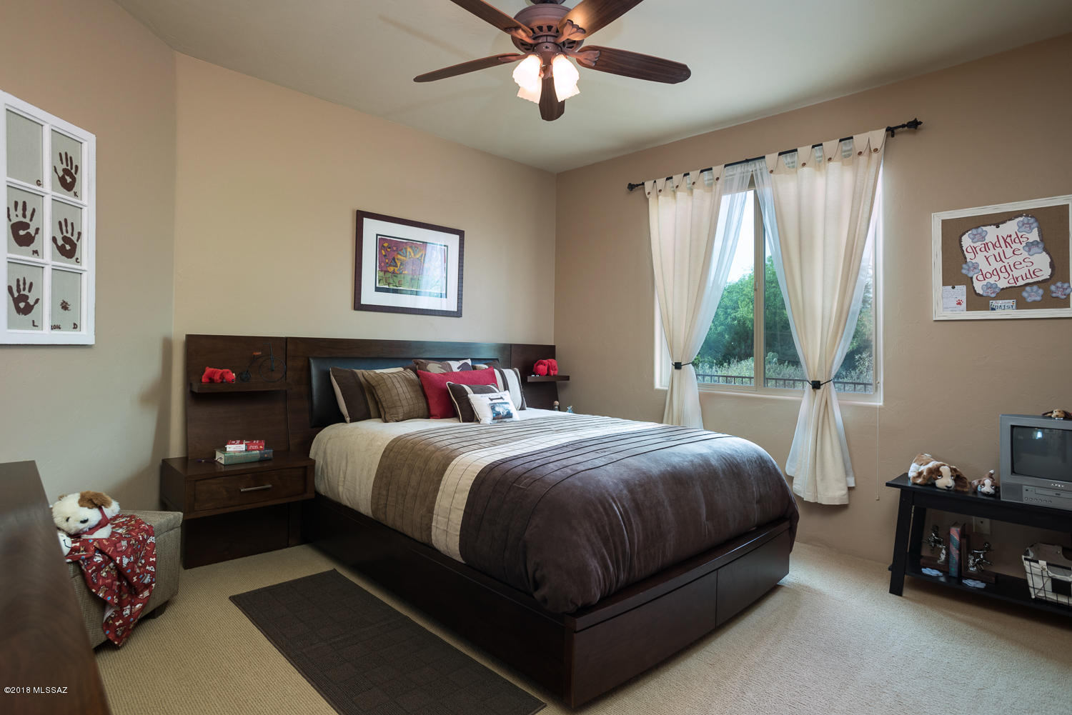 12107 N Sliding Rock Place