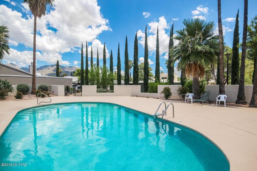 6321 N Orange Tree Drive