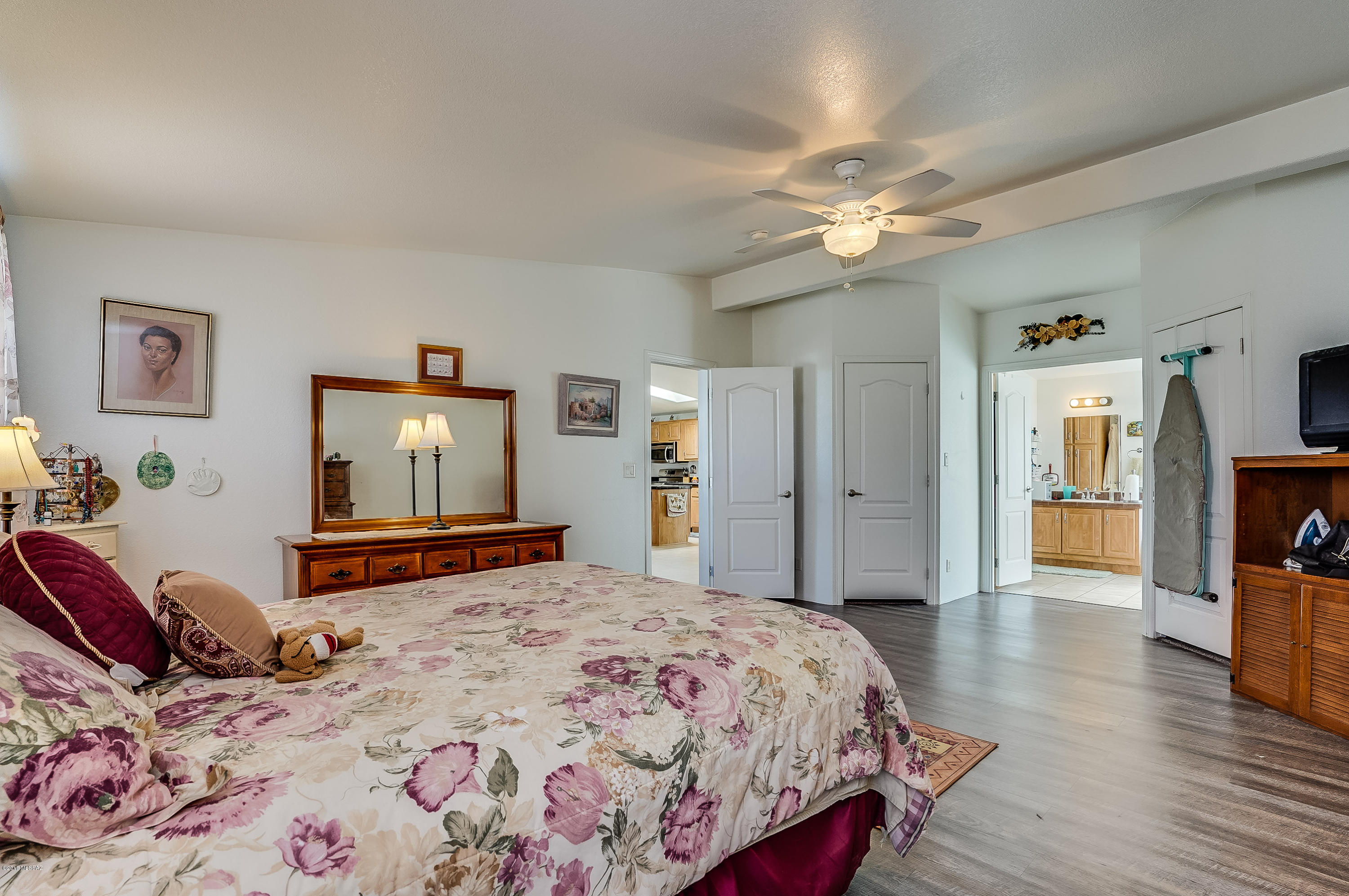 3723 S John Hay Avenue