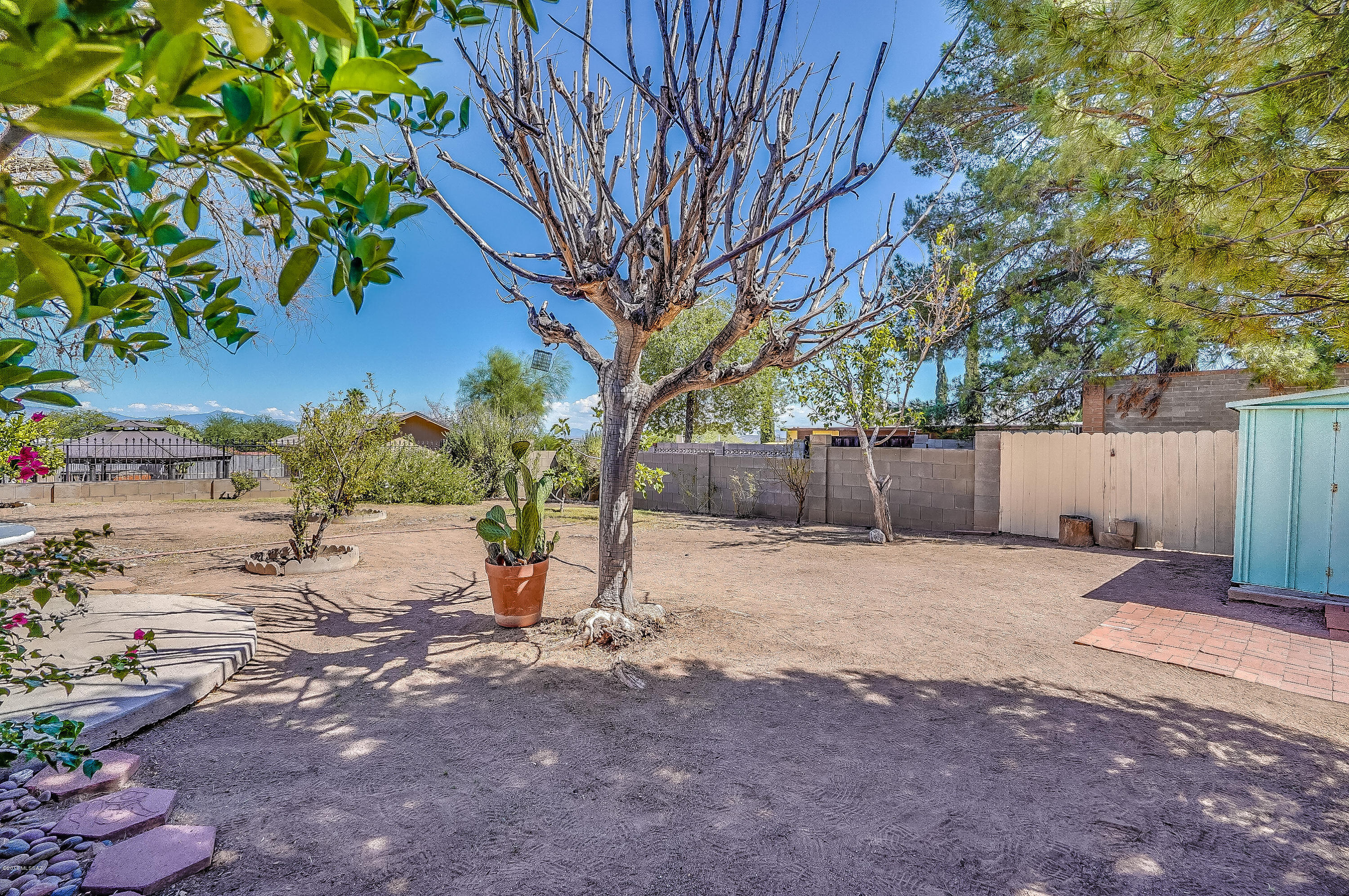 3211 W Union Jack Street