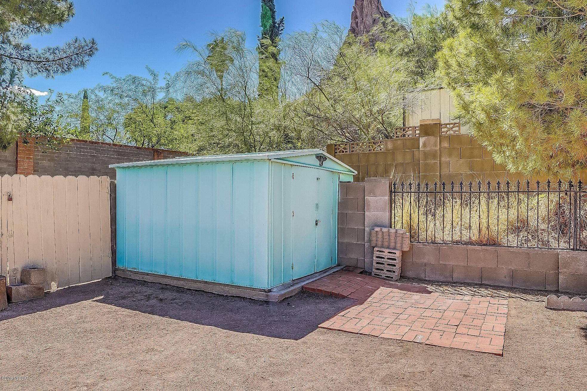 3211 W Union Jack Street