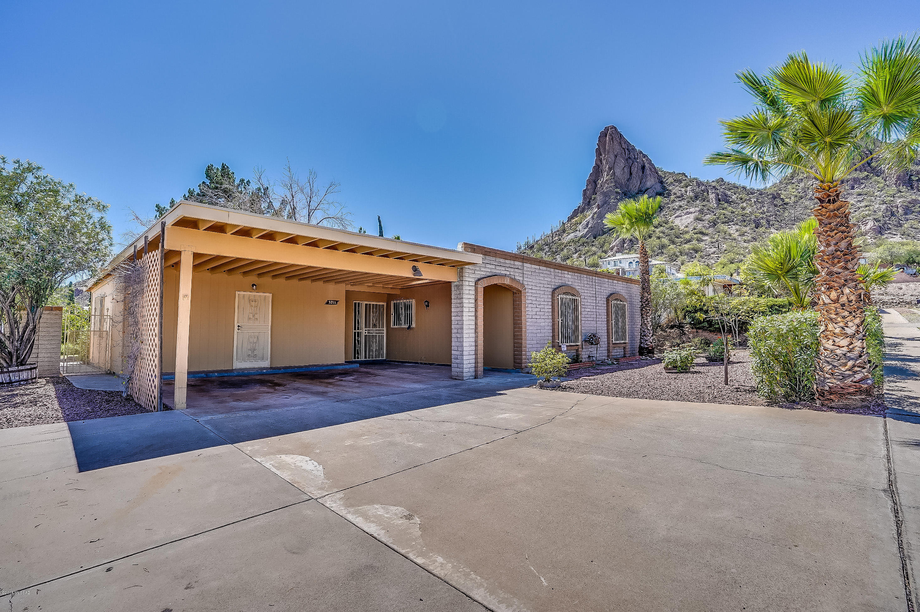 3211 W Union Jack Street