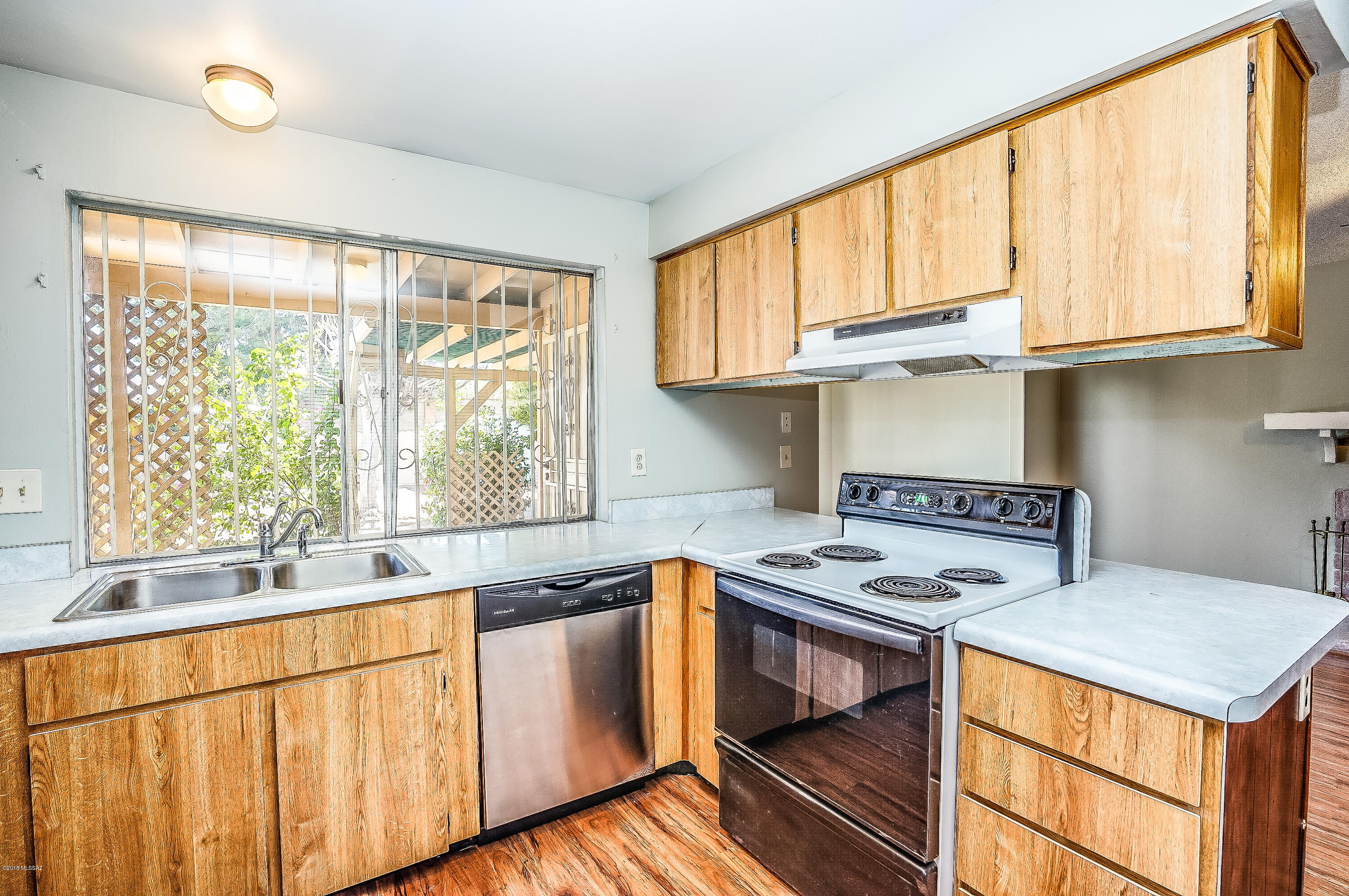 3211 W Union Jack Street