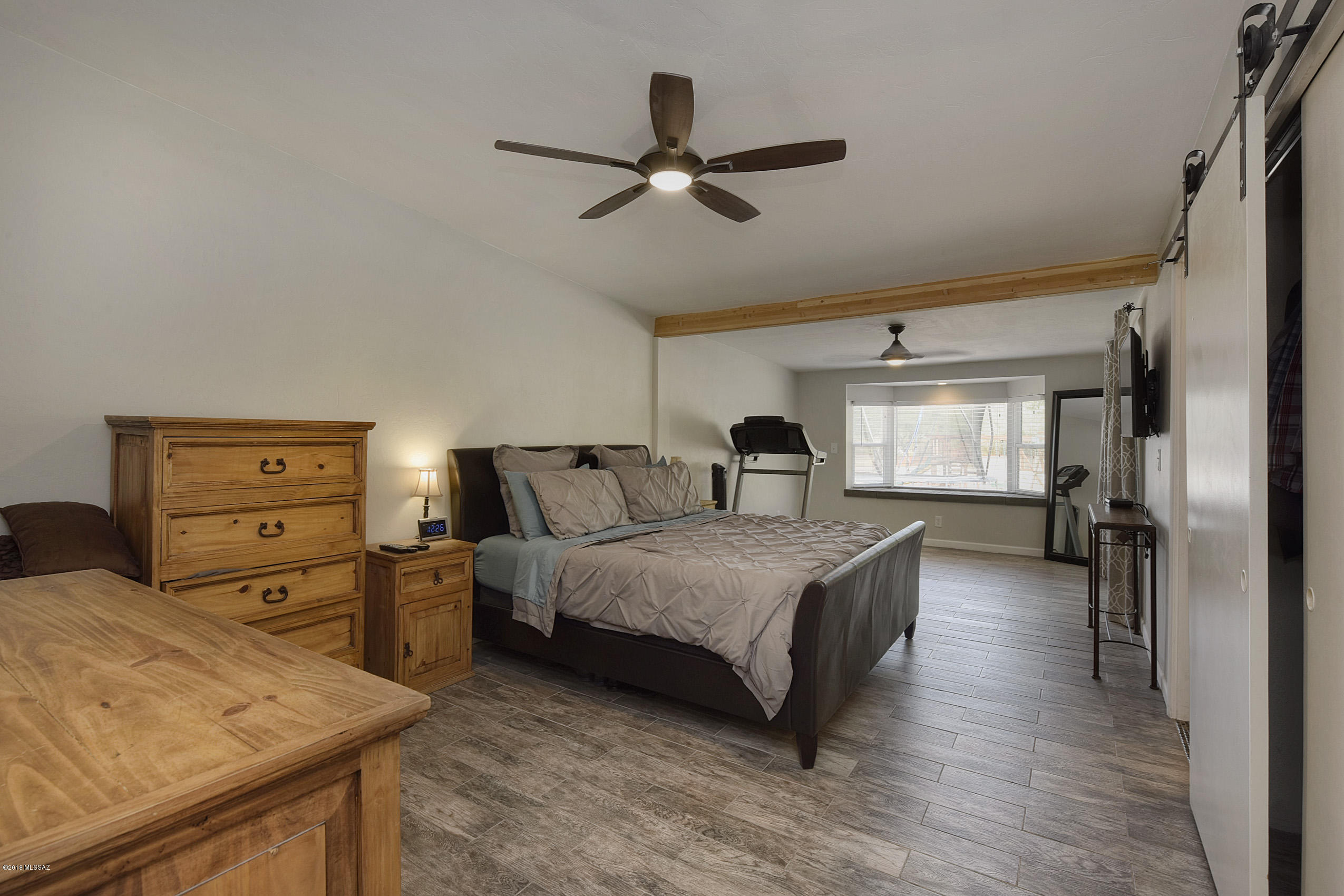 1000 W Camino Desierto