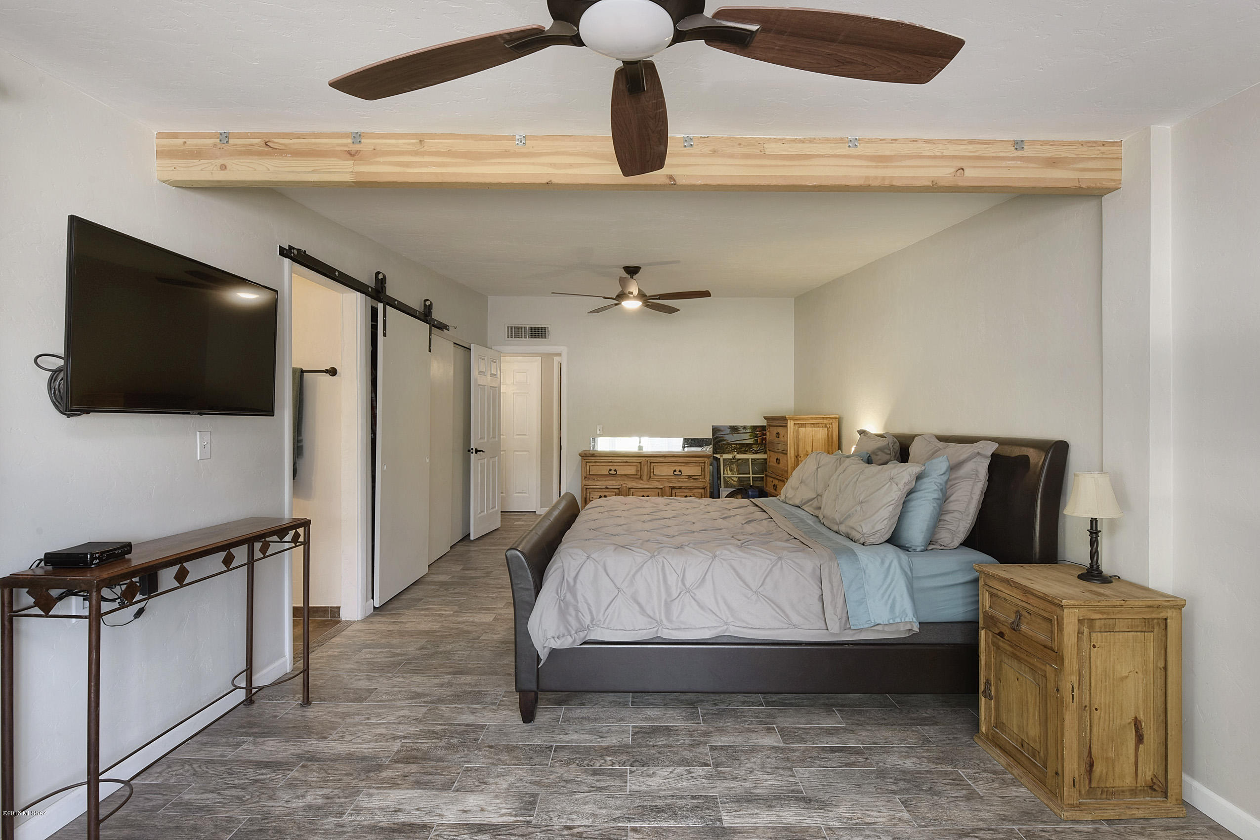 1000 W Camino Desierto