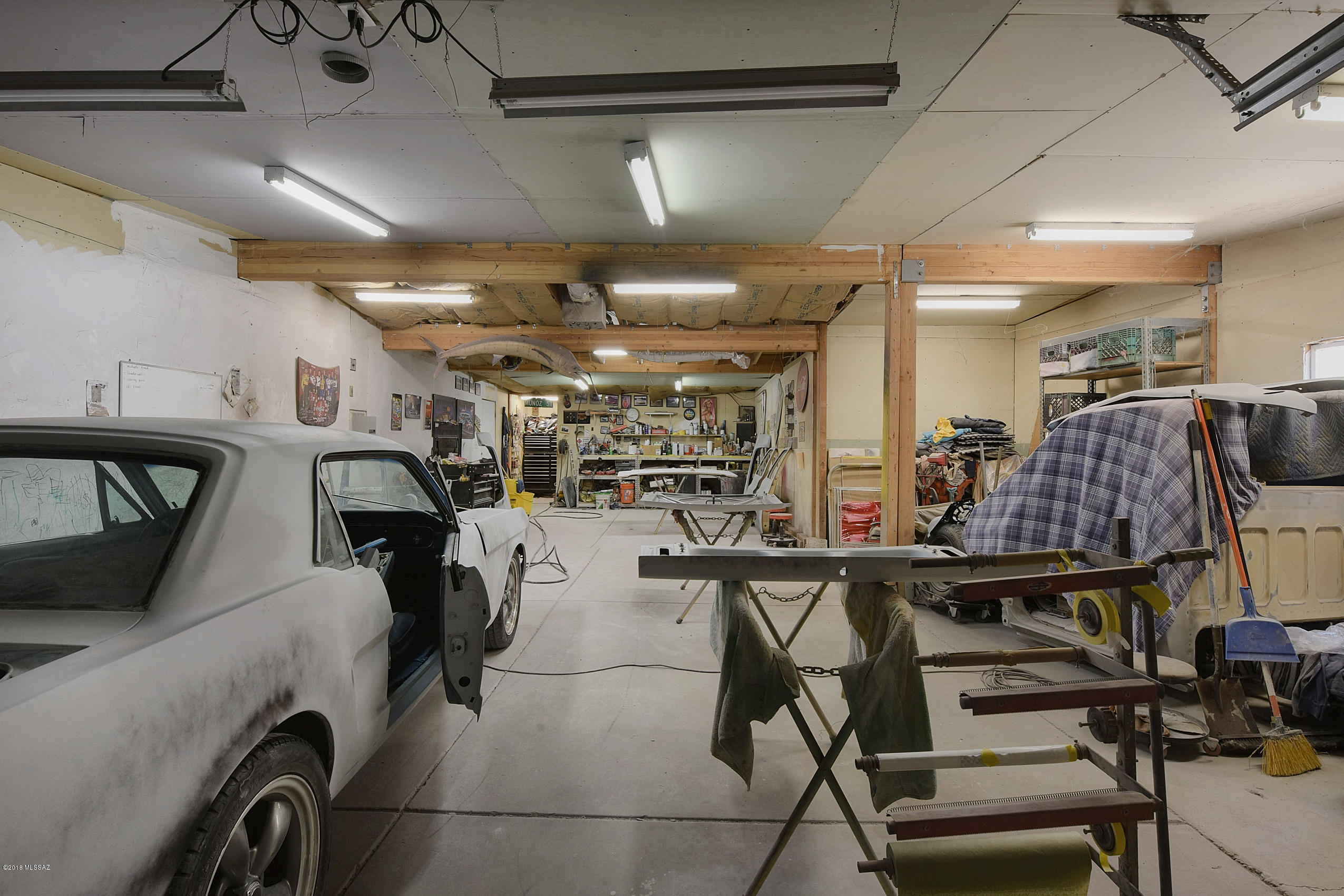 1000 W Camino Desierto