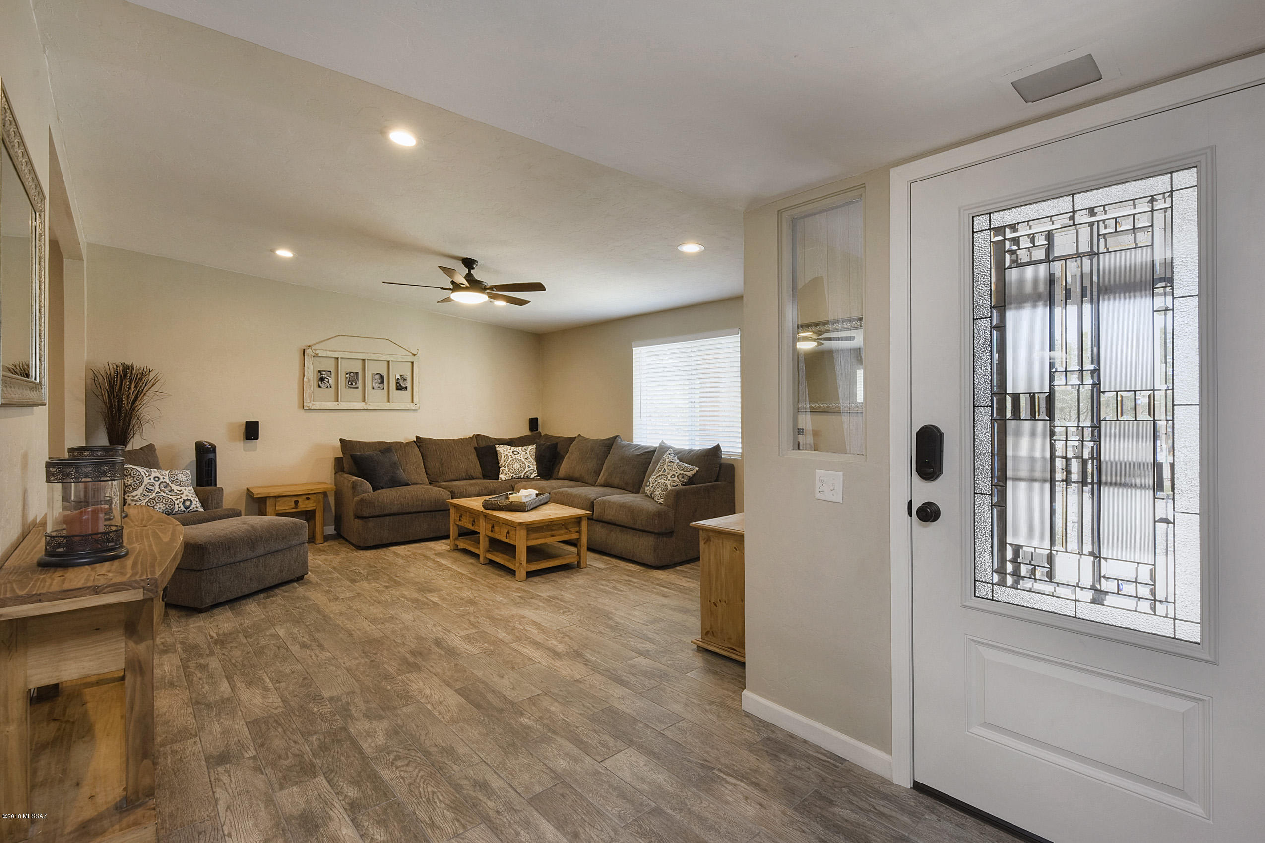 1000 W Camino Desierto