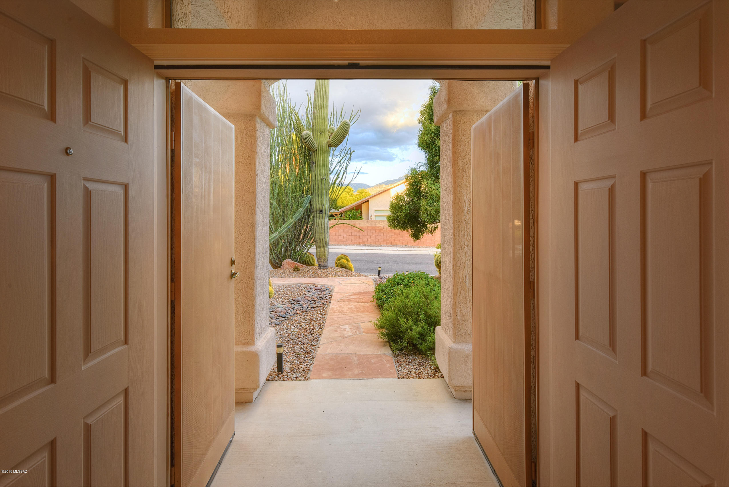 11041 N Tapestry Drive