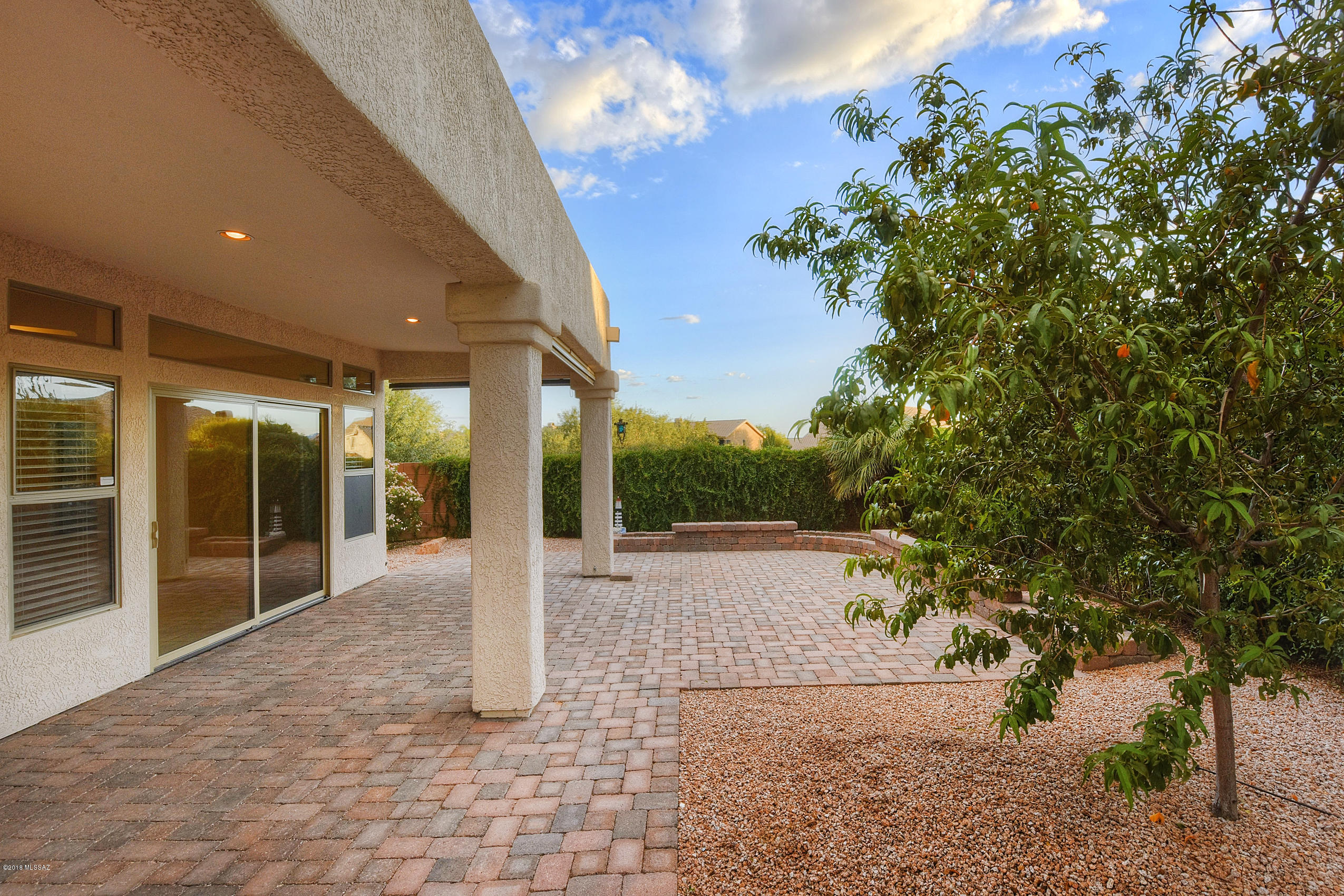 11041 N Tapestry Drive