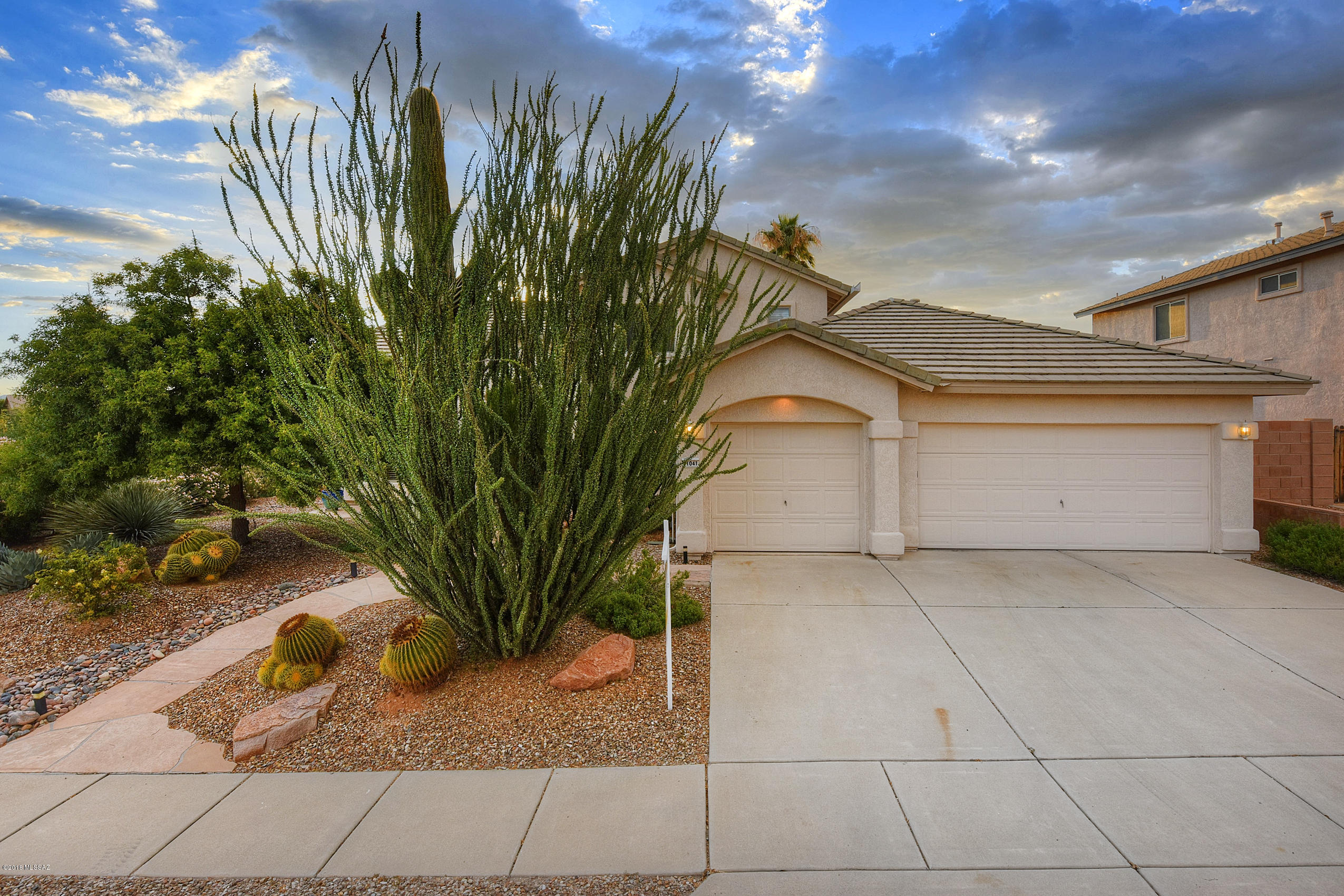 11041 N Tapestry Drive