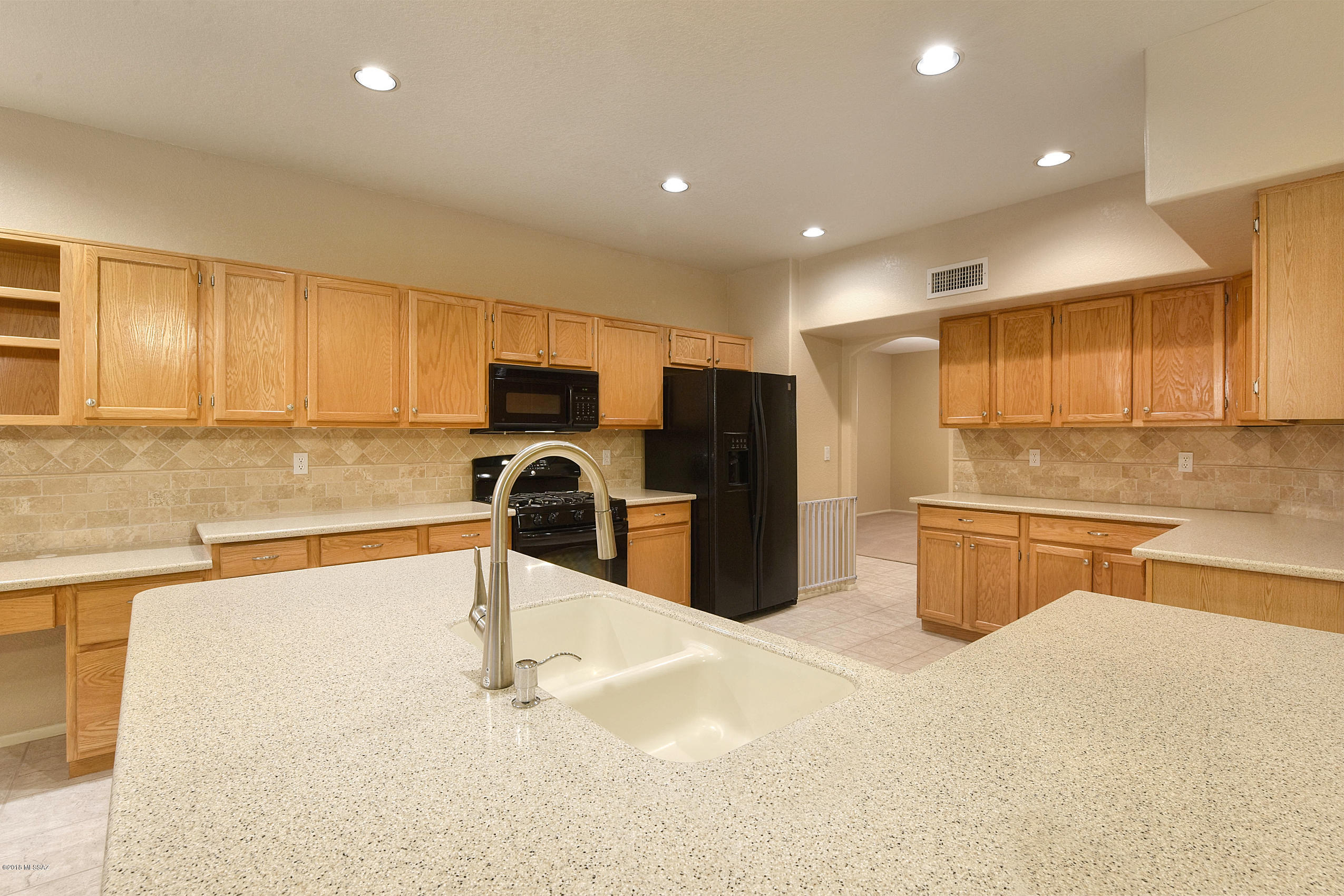 11041 N Tapestry Drive