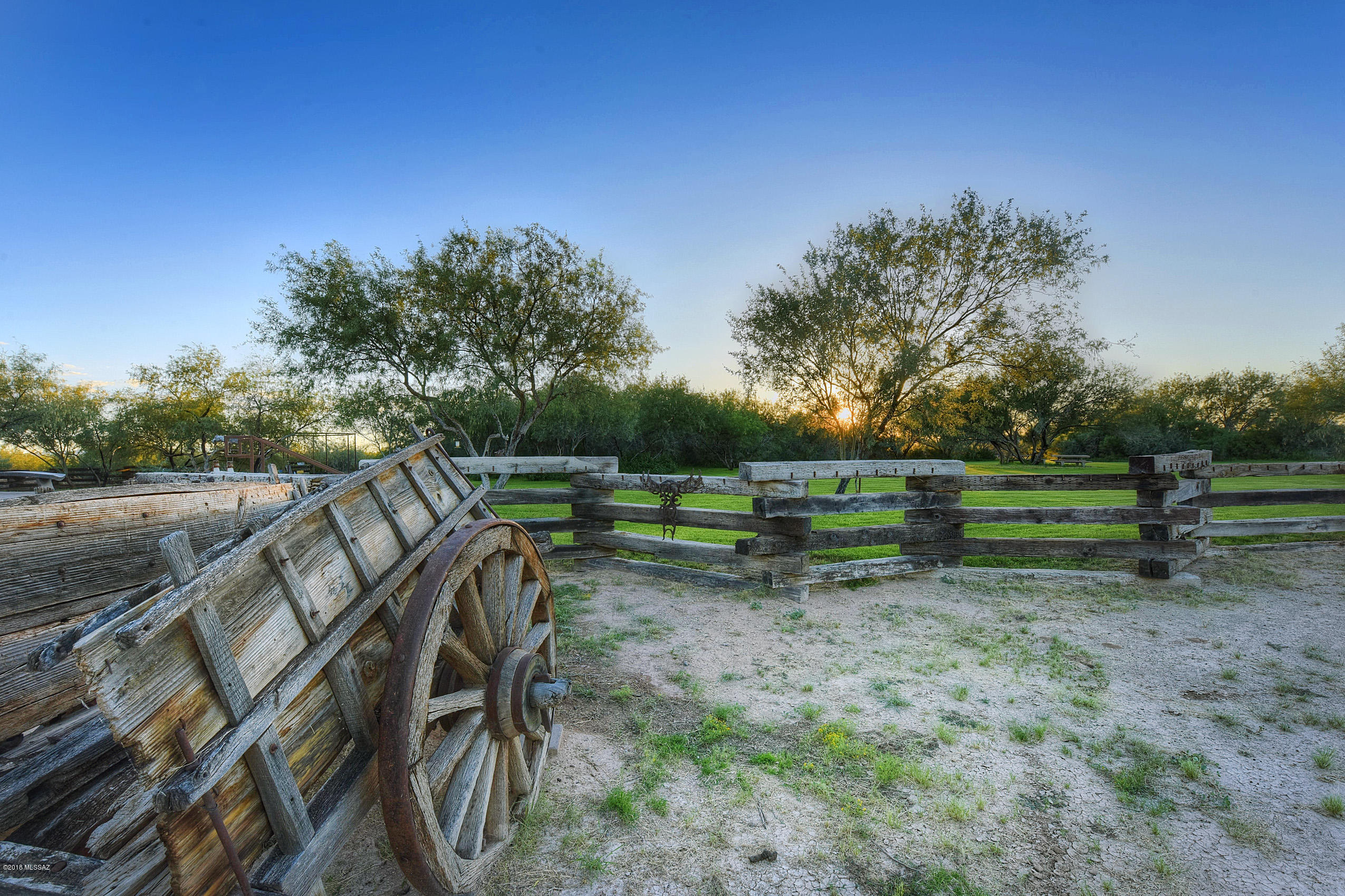 8620 N Mesquite Oasis Road