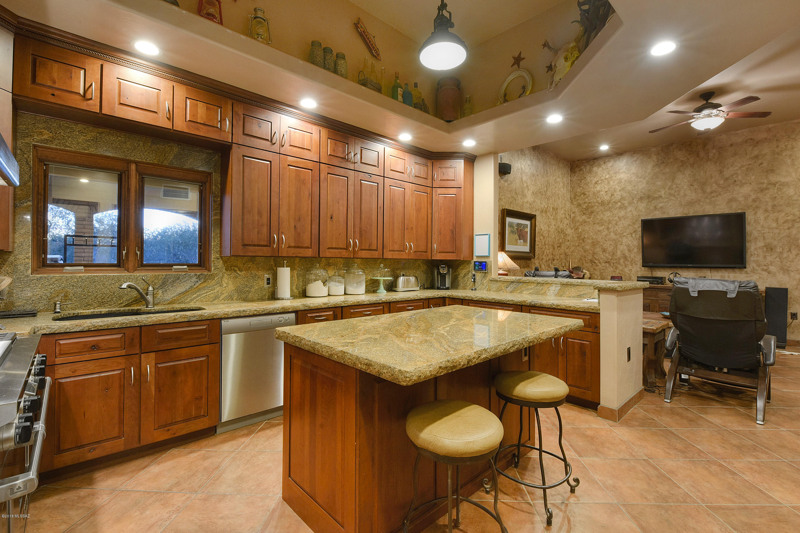 8620 N Mesquite Oasis Road